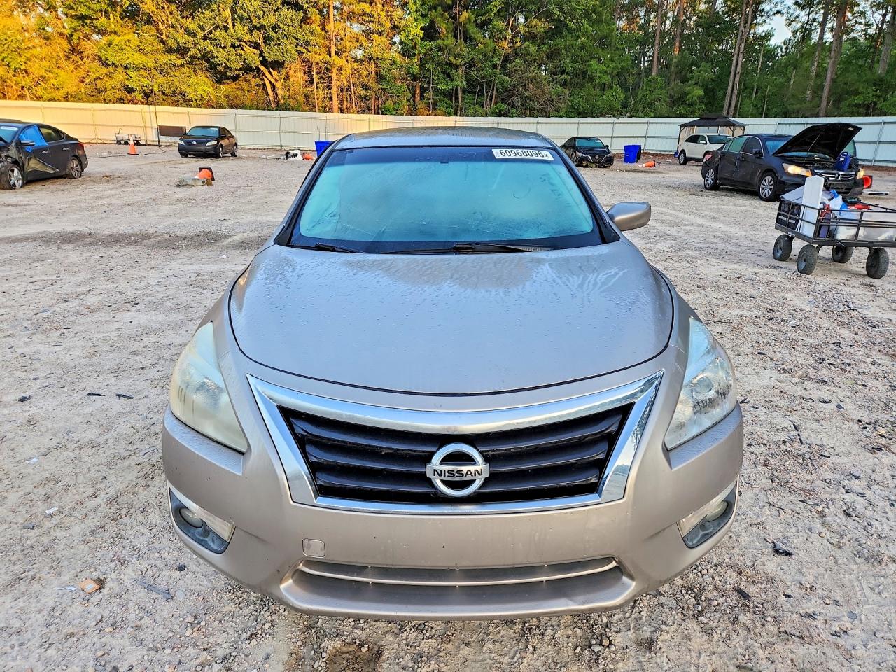 2015 Nissan Altima 2.5 Sv Золотой vin: 1N4AL3AP4FC569861