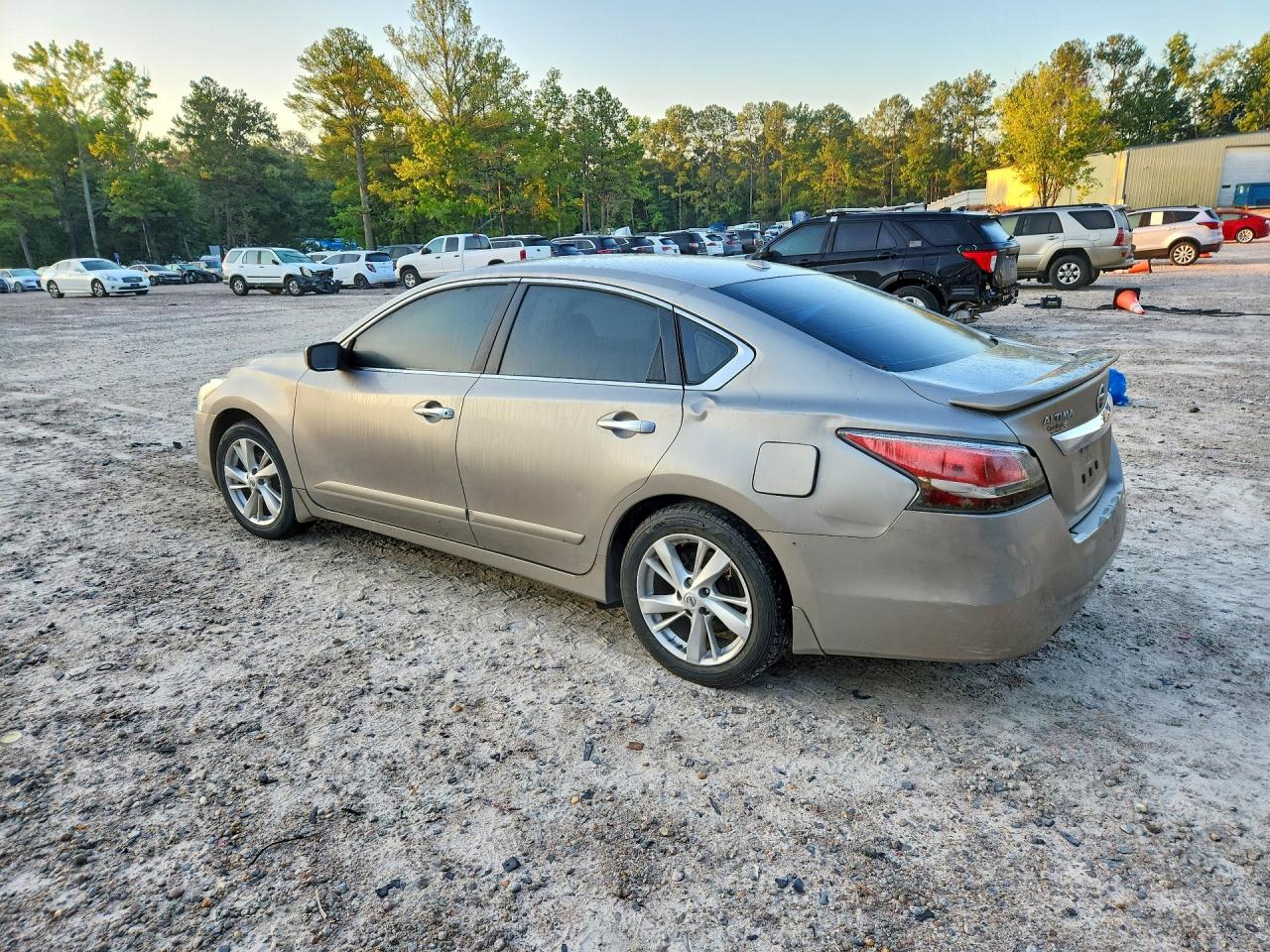 2015 Nissan Altima 2.5 Sv Золотой vin: 1N4AL3AP4FC569861
