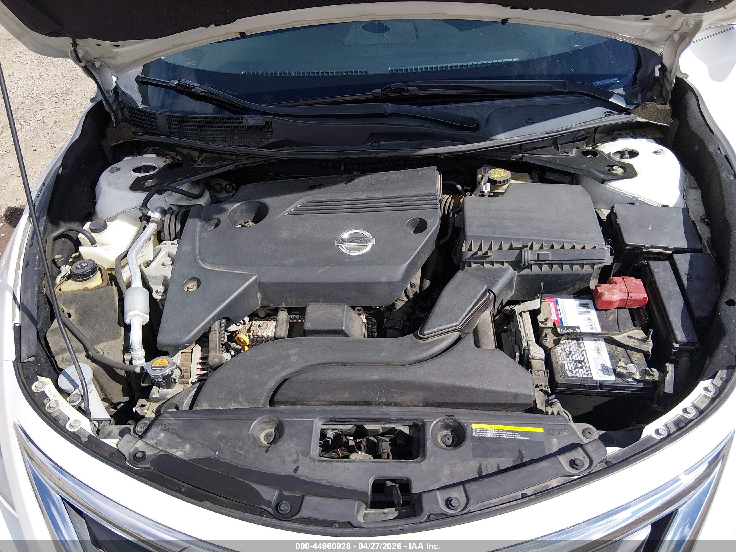 2015 Nissan Altima 2.5 S White vin: 1N4AL3AP4FC570475