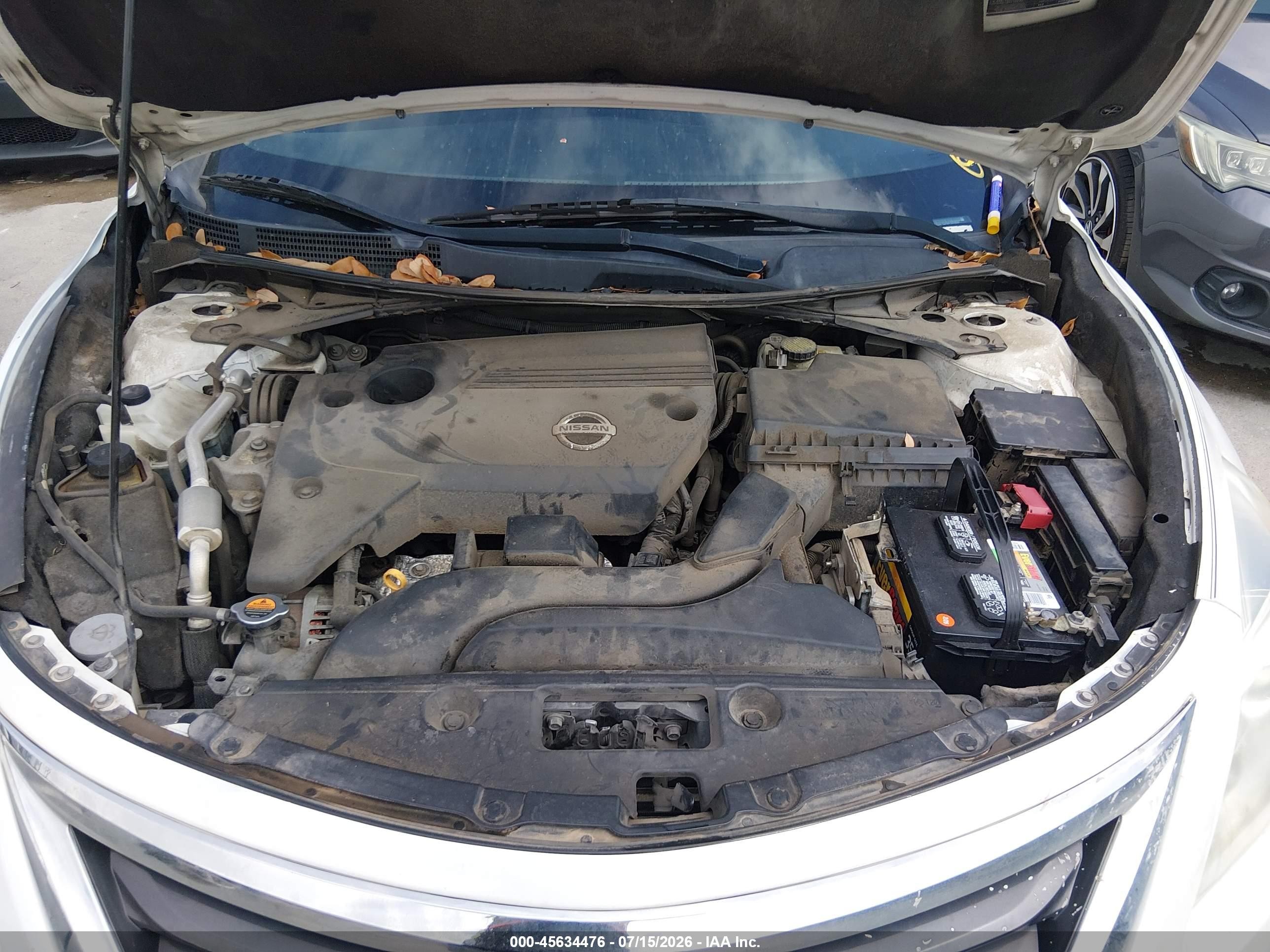 2015 Nissan Altima 2.5 S White vin: 1N4AL3AP4FC573568