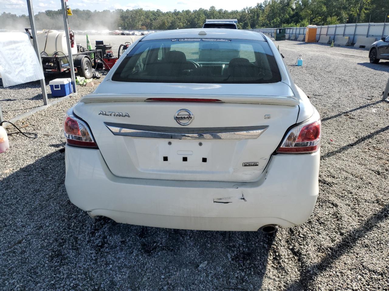 2015 Nissan Altima 2.5 White vin: 1N4AL3AP4FC579693