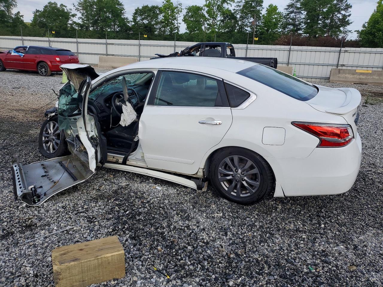 2015 Nissan Altima 2.5 S Белый vin: 1N4AL3AP4FC579693