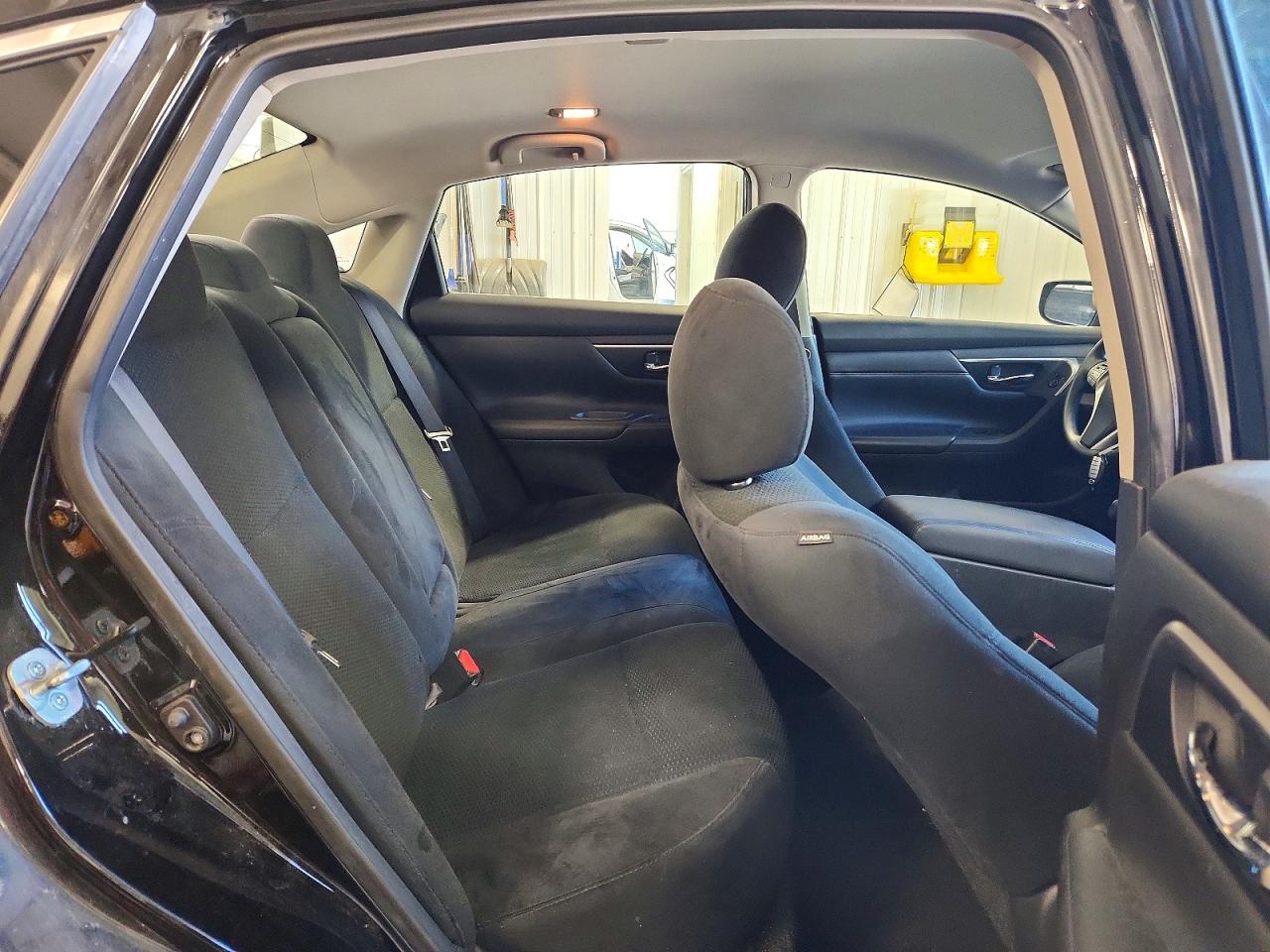 2015 Nissan Altima 2.5 S Black vin: 1N4AL3AP4FC582884