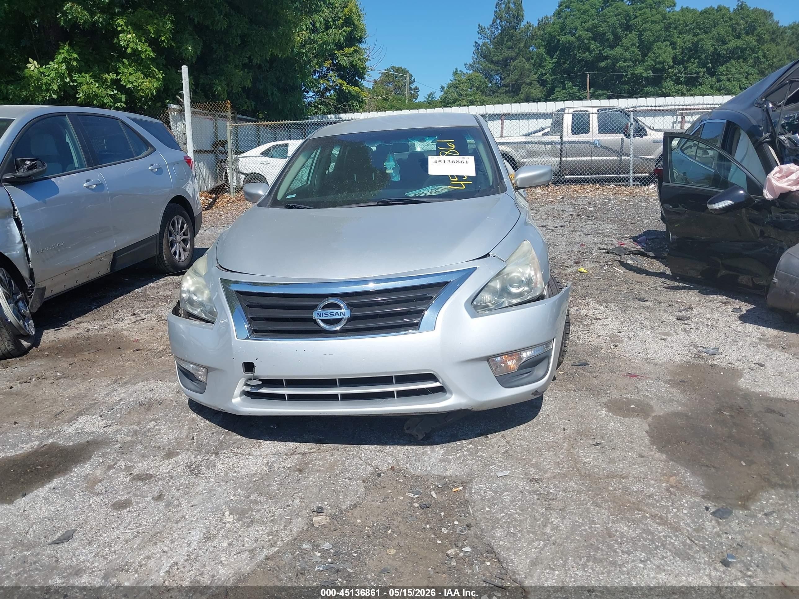 2015 Nissan Altima 2.5 S Серебряный vin: 1N4AL3AP4FC591908