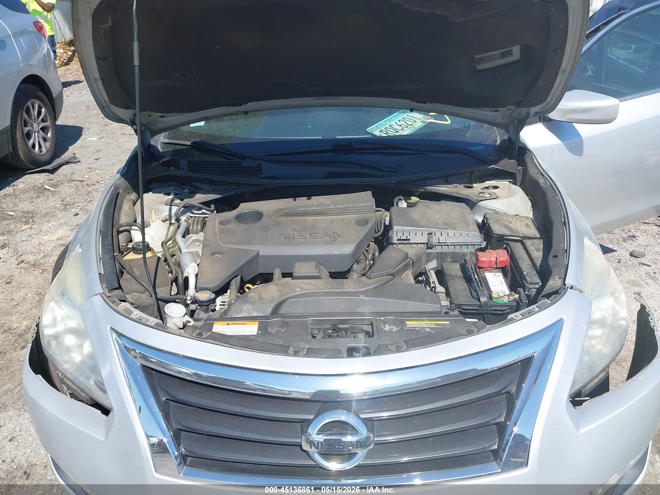 2015 Nissan Altima 2.5 S Серебряный vin: 1N4AL3AP4FC591908
