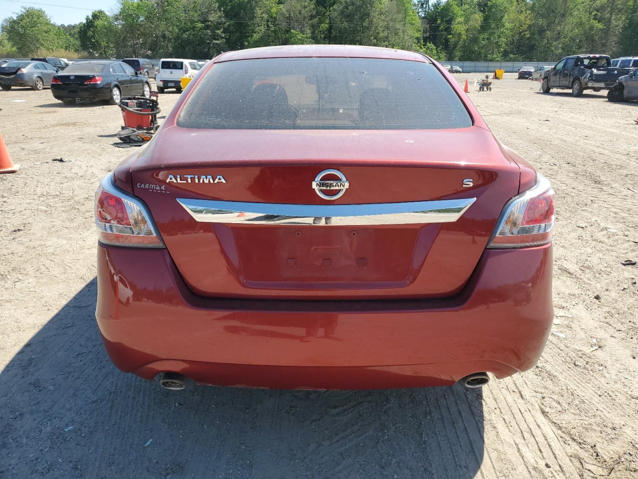 2015 Nissan Altima 2.5 Red vin: 1N4AL3AP4FN302319