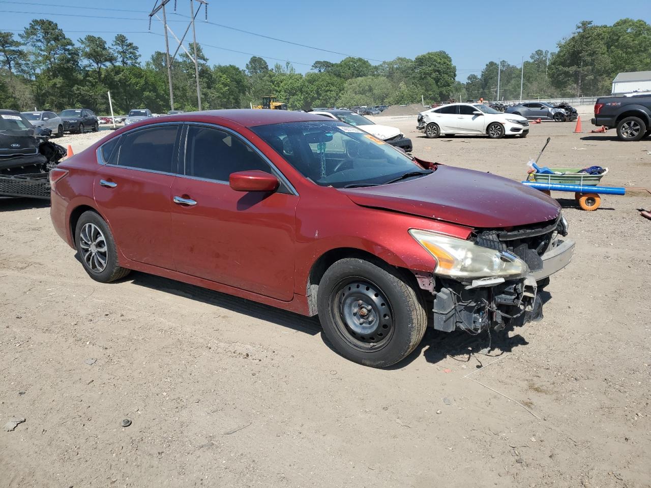 2015 Nissan Altima 2.5 Red vin: 1N4AL3AP4FN302319