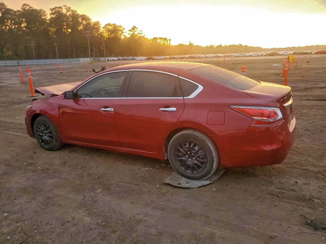 2015 Nissan Altima 2.5 Красный vin: 1N4AL3AP4FN302319