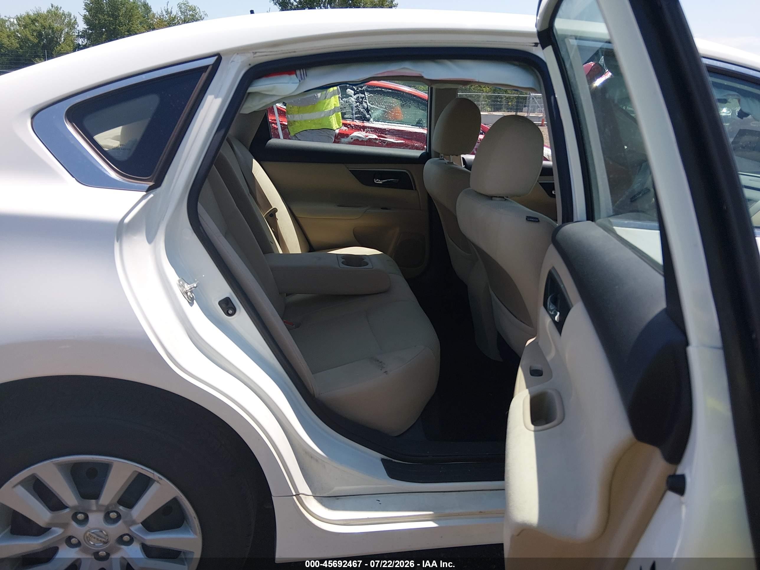 2015 Nissan Altima 2.5 S White vin: 1N4AL3AP4FN307794