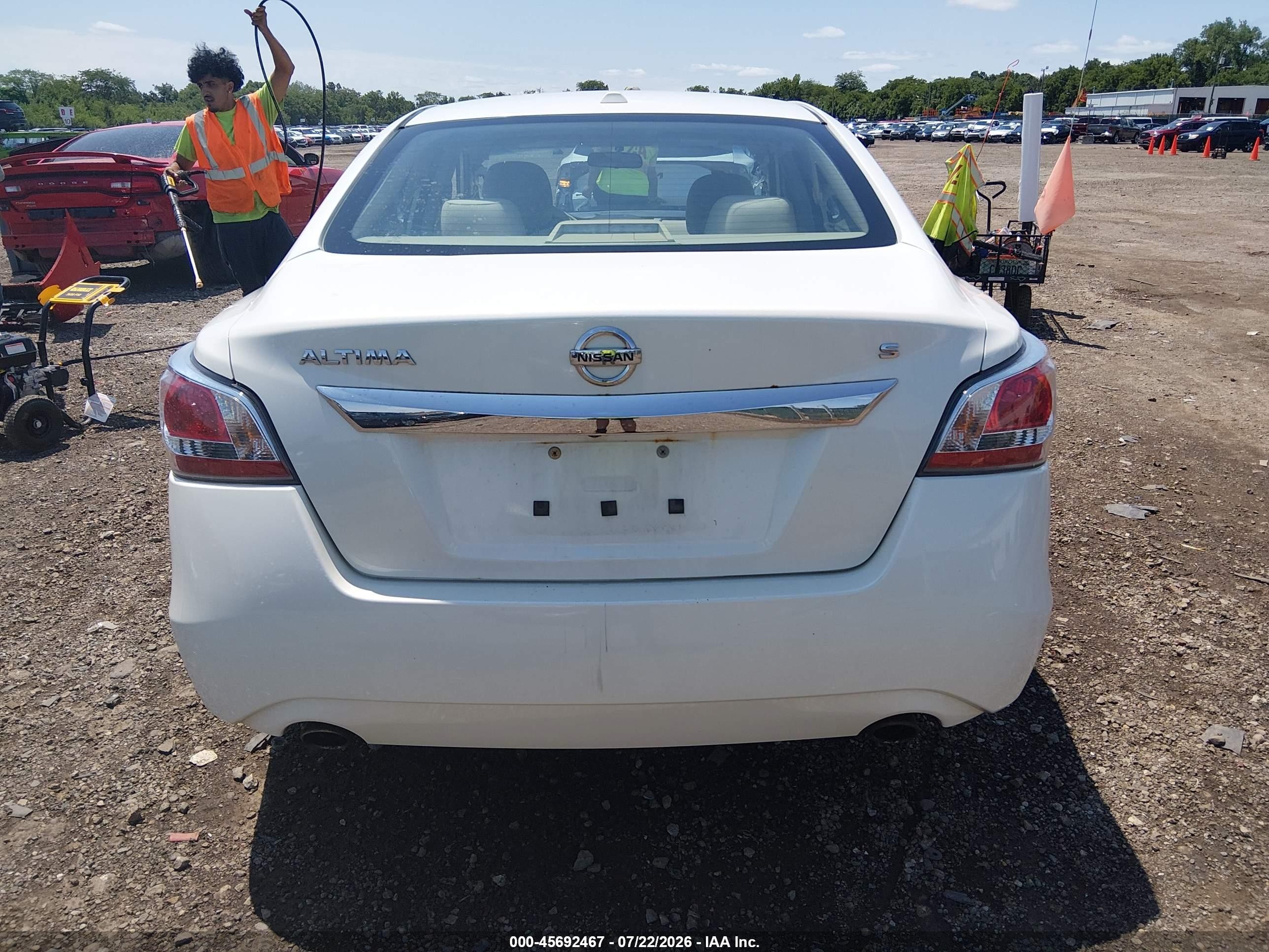 2015 Nissan Altima 2.5 S White vin: 1N4AL3AP4FN307794