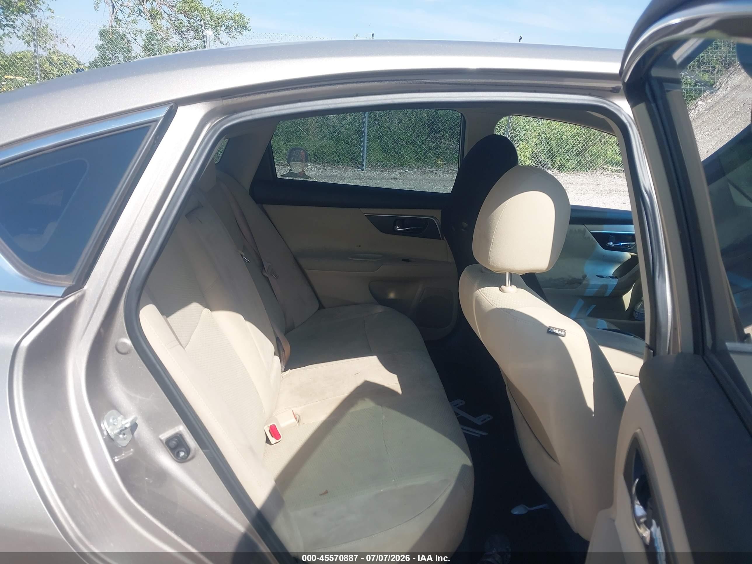 2015 Nissan Altima 2.5 S Champagne vin: 1N4AL3AP4FN308427