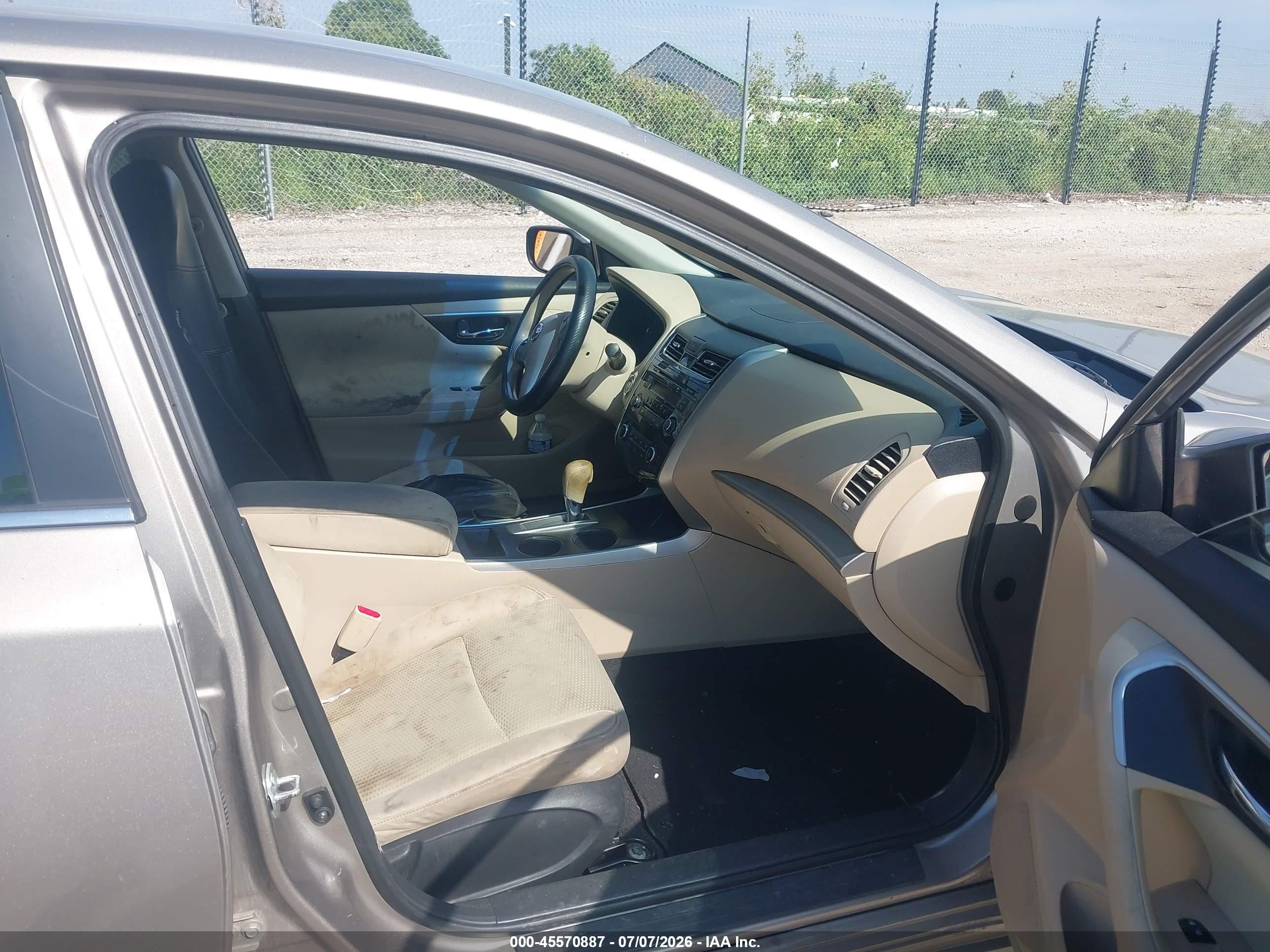 2015 Nissan Altima 2.5 S Champagne vin: 1N4AL3AP4FN308427