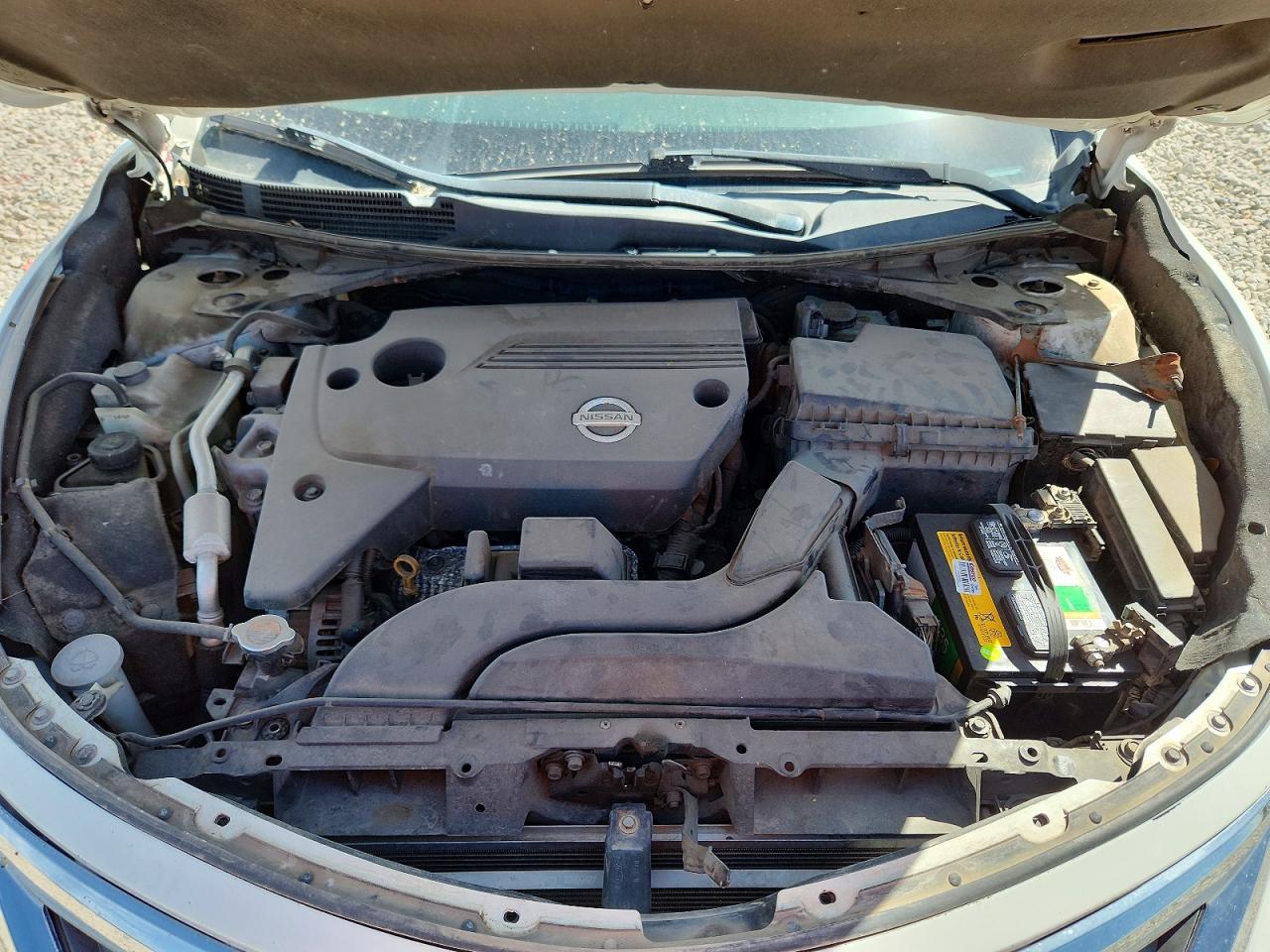 2015 Nissan Altima 2.5 S White vin: 1N4AL3AP4FN318066