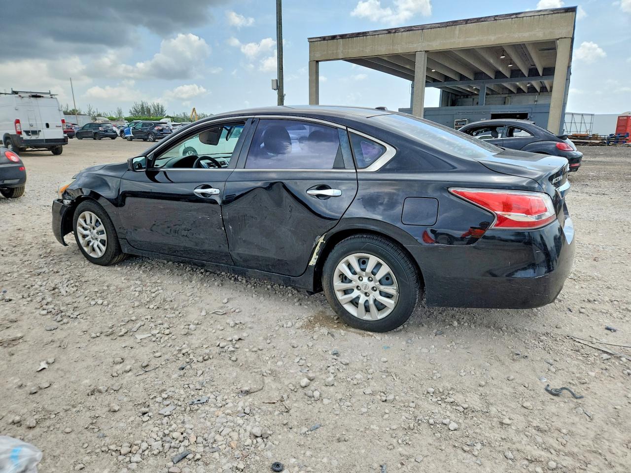 2015 Nissan Altima 2.5 S Black vin: 1N4AL3AP4FN323591