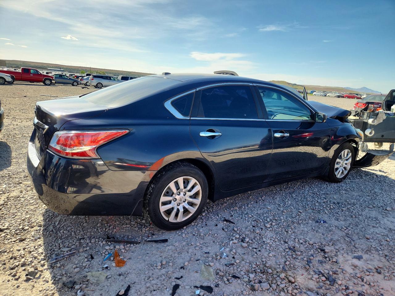 2015 Nissan Altima 2.5 S Charcoal vin: 1N4AL3AP4FN328807