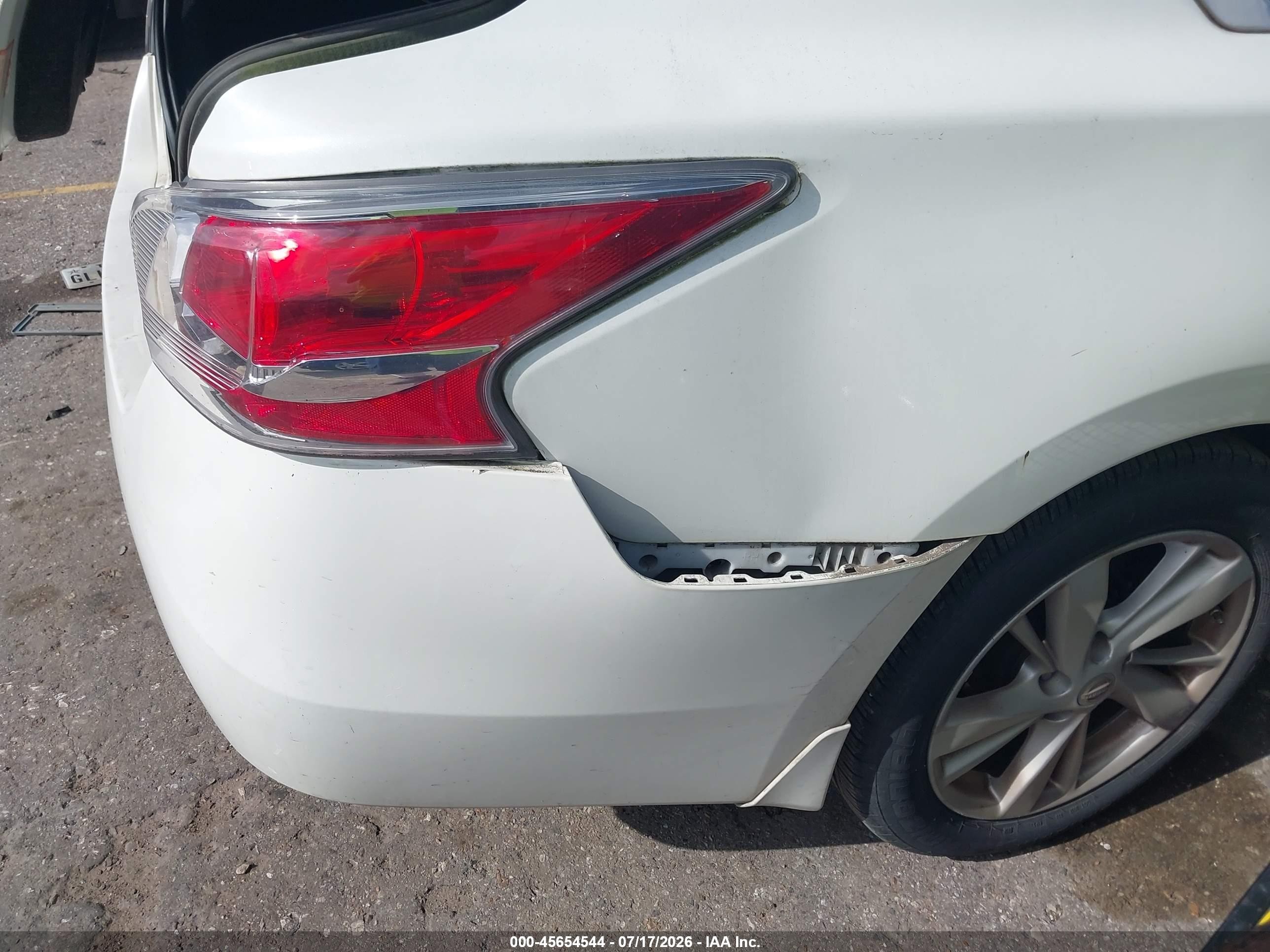 2015 Nissan Altima 2.5 Sl Белый vin: 1N4AL3AP4FN357482