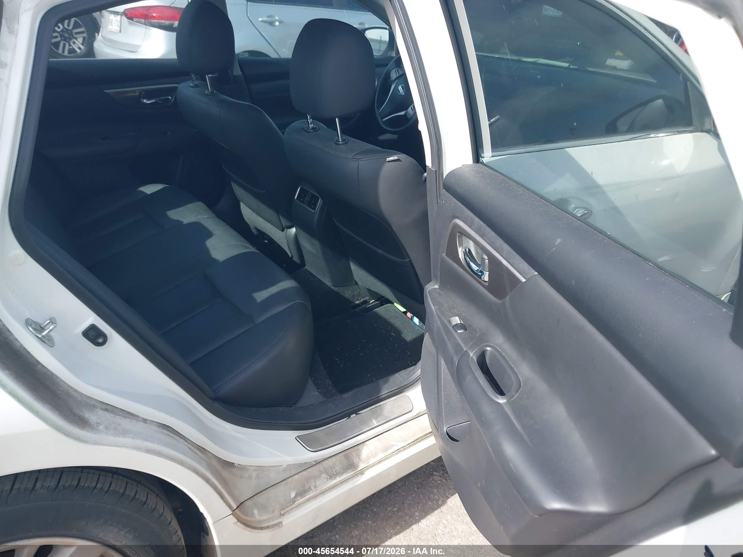 2015 Nissan Altima 2.5 Sl Белый vin: 1N4AL3AP4FN357482
