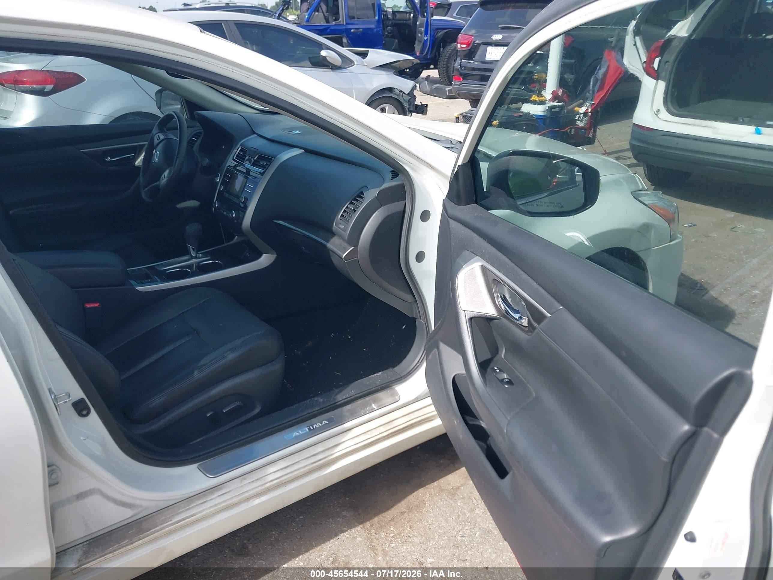 2015 Nissan Altima 2.5 Sl Белый vin: 1N4AL3AP4FN357482