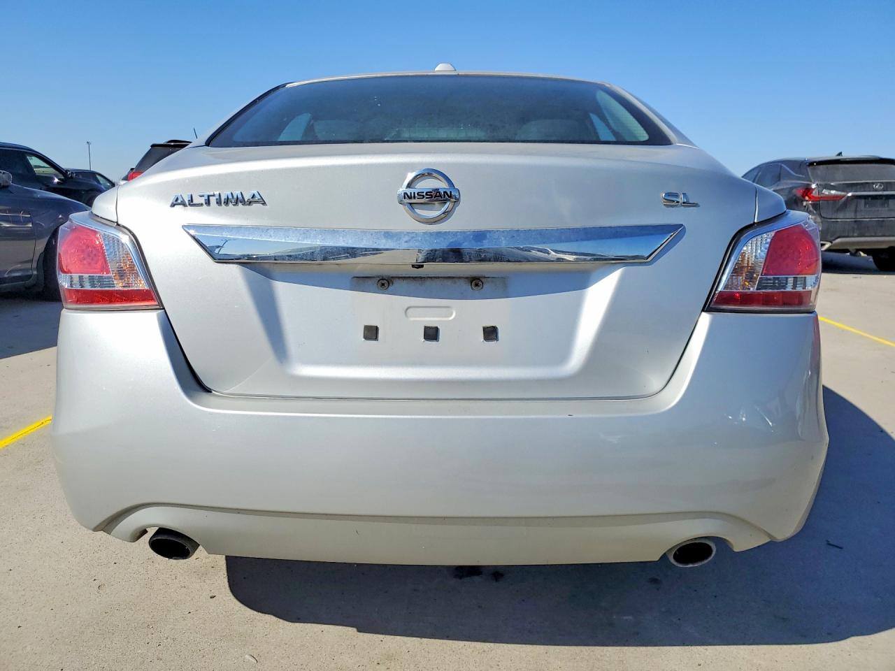 2015 Nissan Altima 2.5 Silver vin: 1N4AL3AP4FN358891