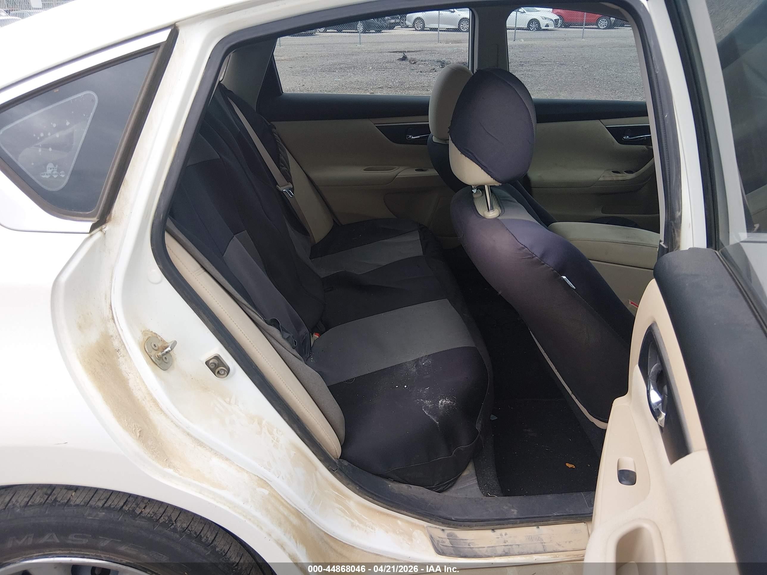 2015 Nissan Altima 2.5 S White vin: 1N4AL3AP4FN366750
