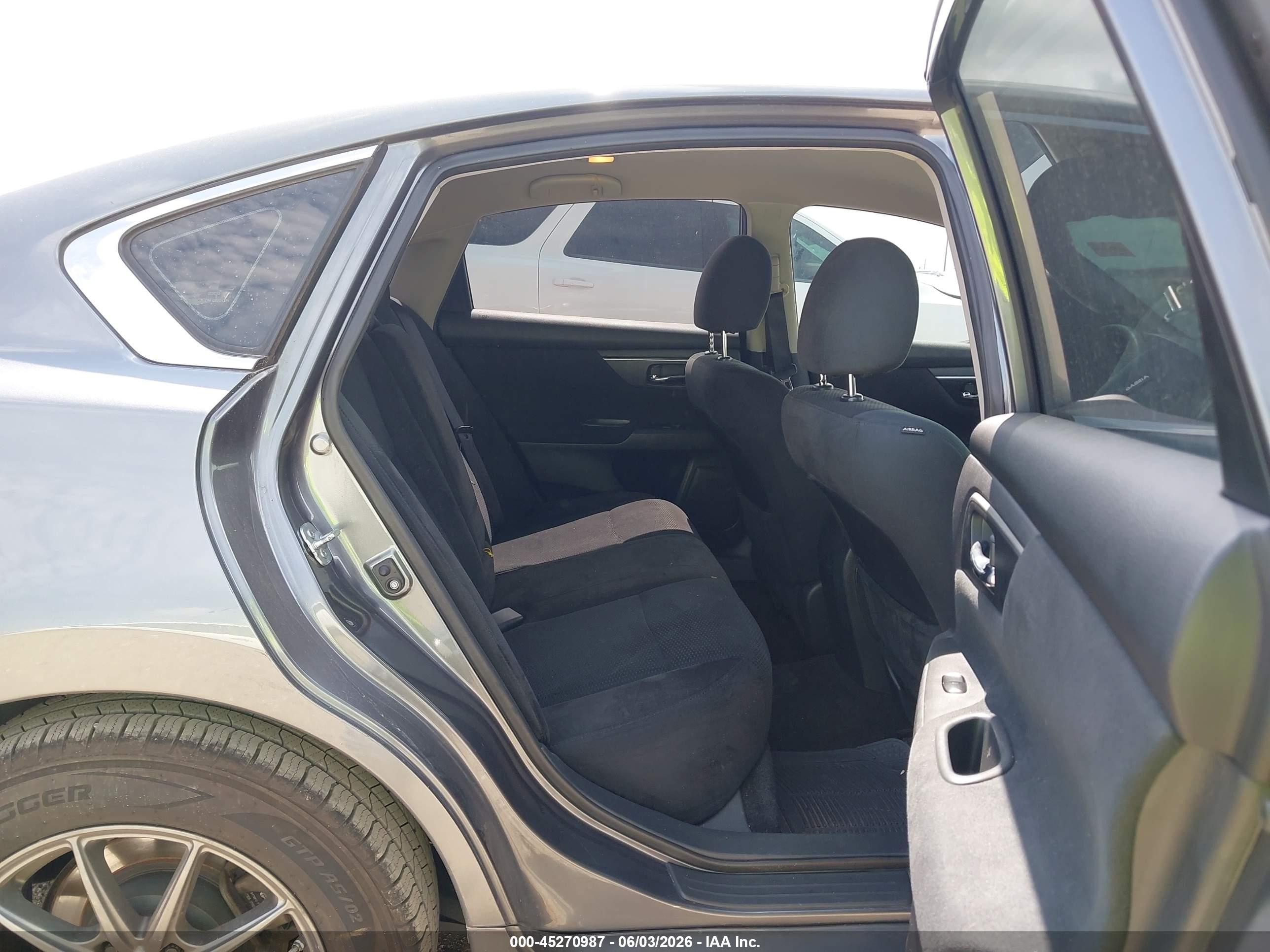 2015 Nissan Altima 2.5 S Gray vin: 1N4AL3AP4FN368191