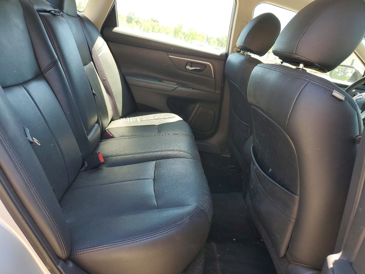 2015 Nissan Altima 2.5 S Silver vin: 1N4AL3AP4FN369261