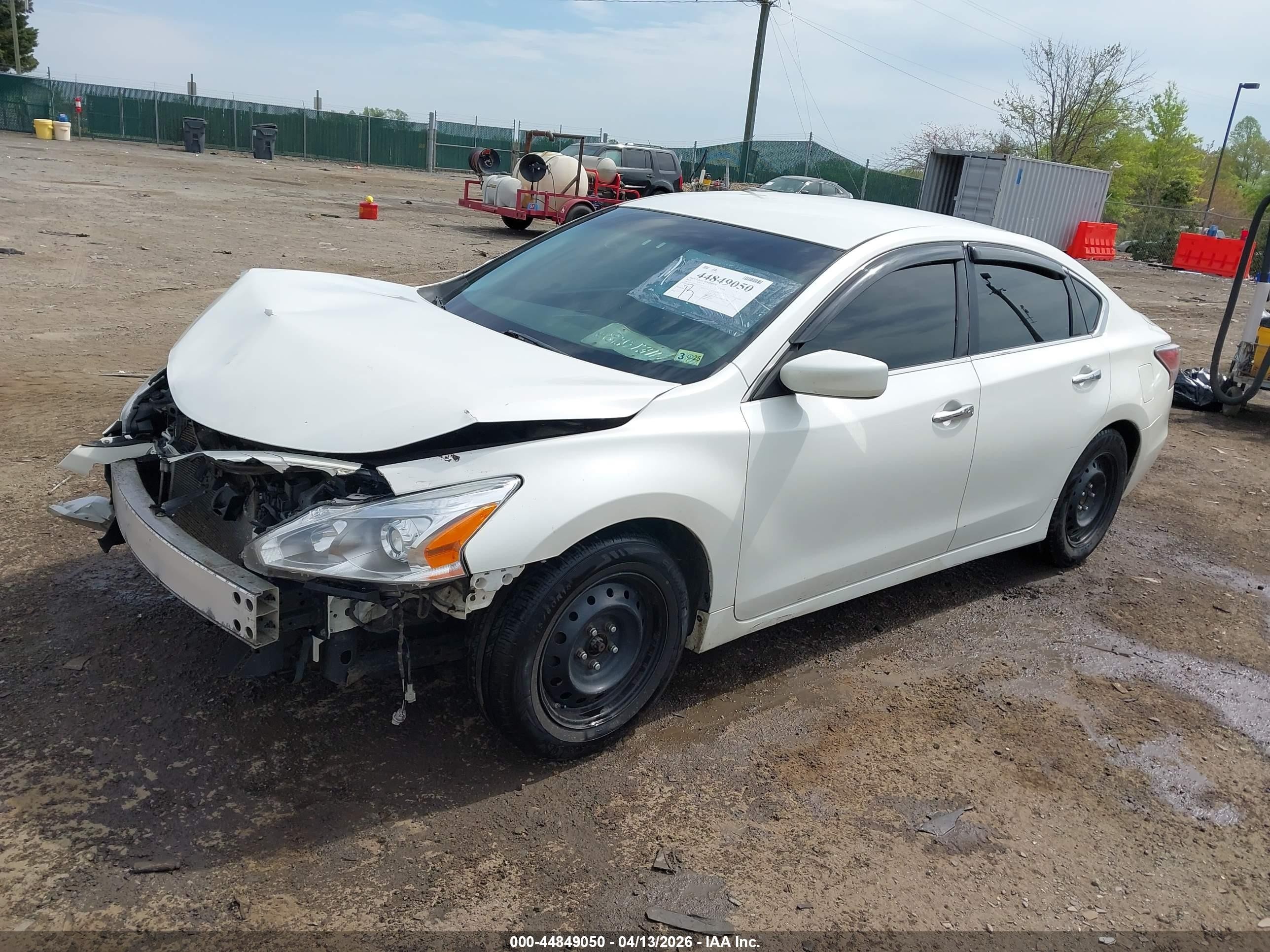 2015 Nissan Altima 2.5/2.5 S/2.5 Sl/2.5 Sv White vin: 1N4AL3AP4FN375710