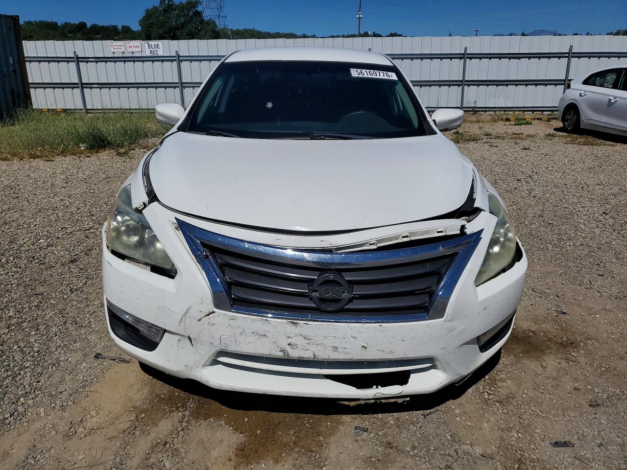 2015 Nissan Altima 2.5 S White vin: 1N4AL3AP4FN387789
