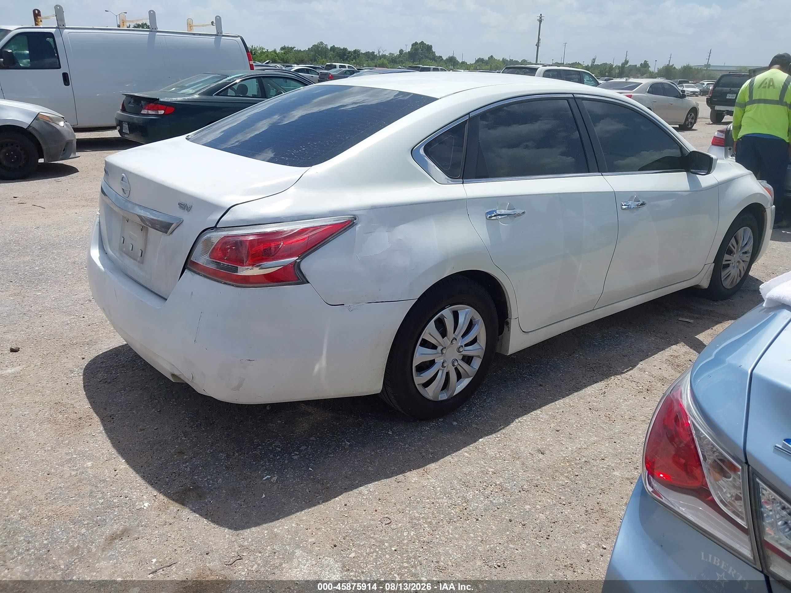 2015 Nissan Altima 2.5 S White vin: 1N4AL3AP4FN391003