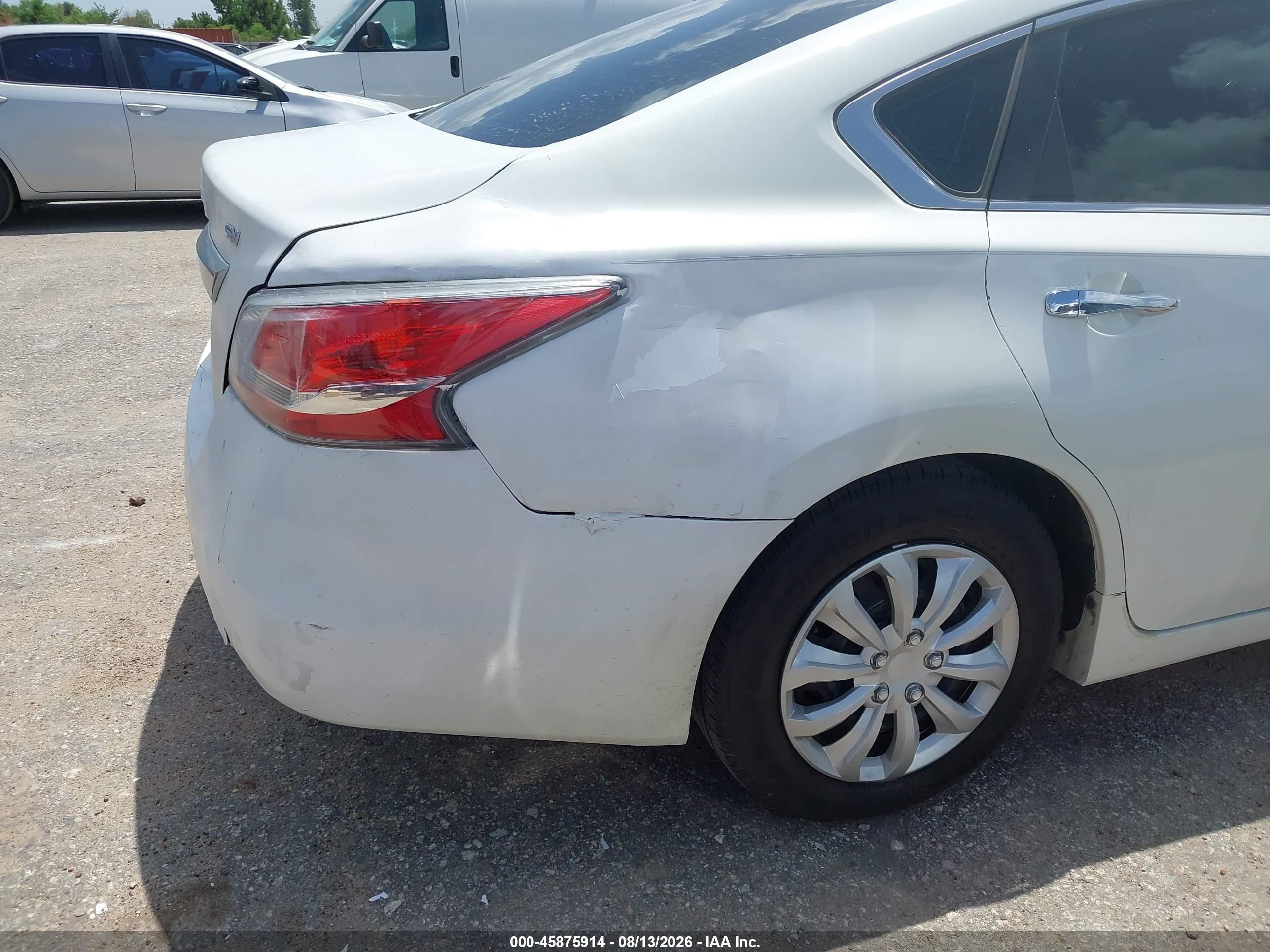 2015 Nissan Altima 2.5 S White vin: 1N4AL3AP4FN391003