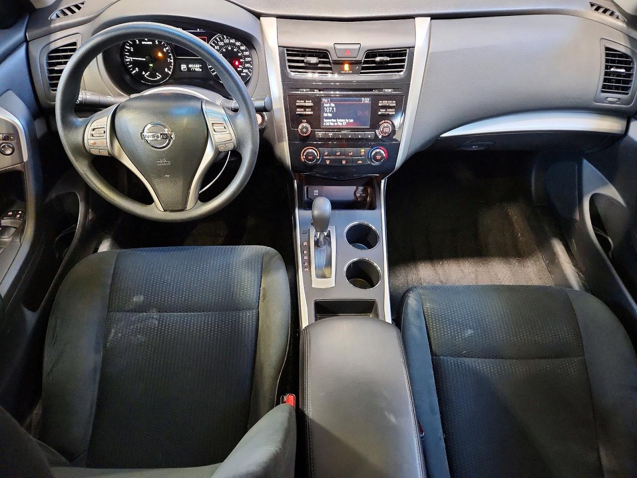 2015 Nissan Altima 2.5 White vin: 1N4AL3AP4FN392555