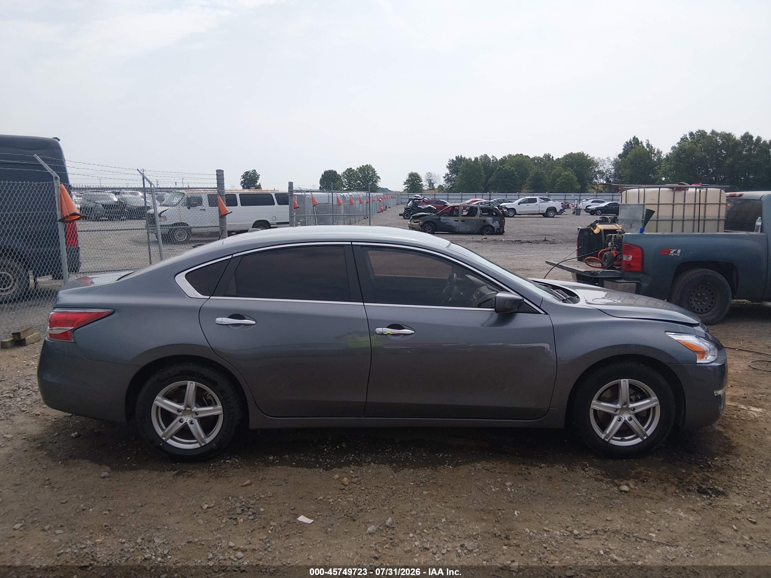 2015 Nissan Altima 2.5/2.5 S/2.5 Sl/2.5 Sv Gray vin: 1N4AL3AP4FN873390