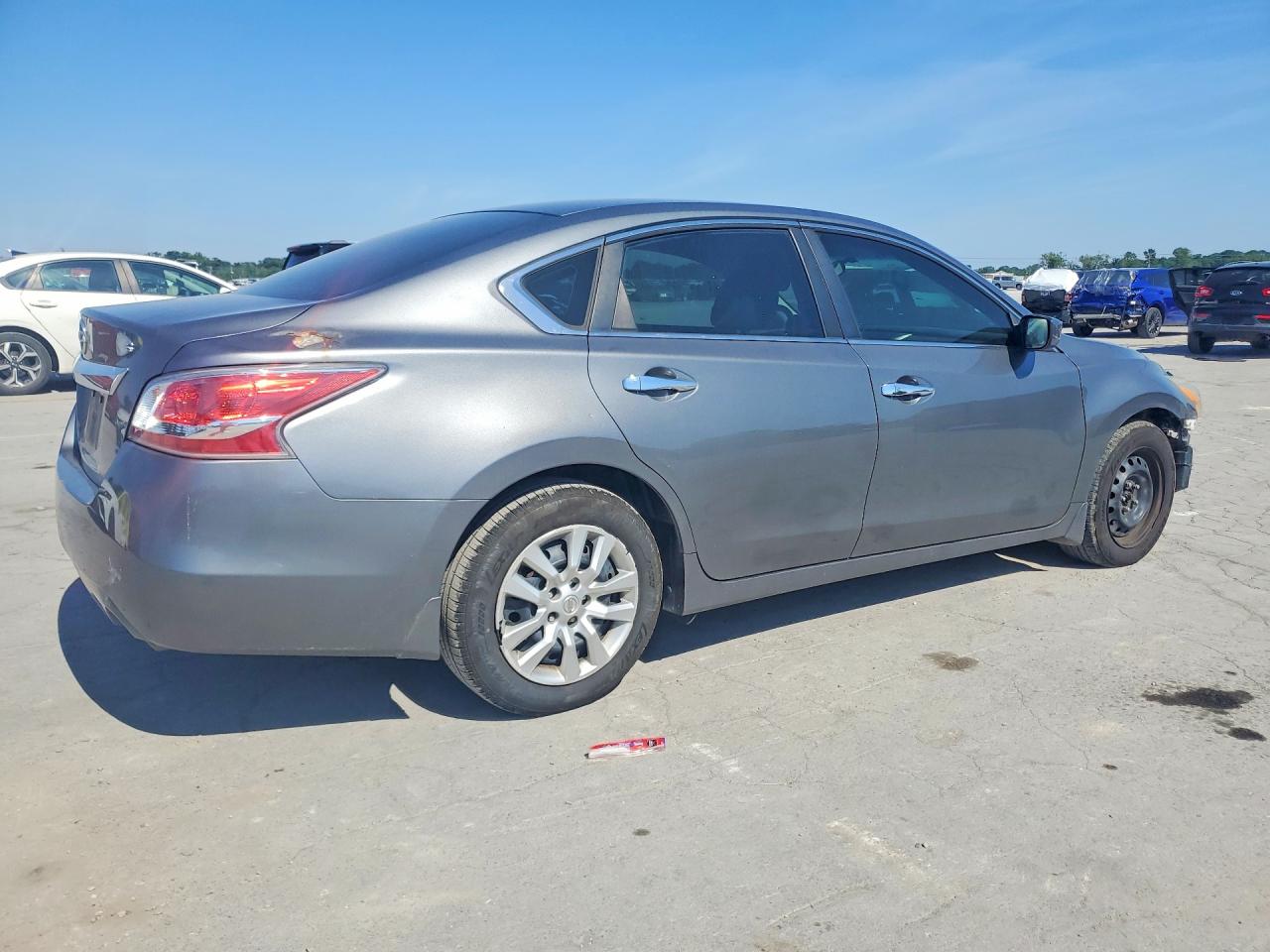2015 Nissan Altima 2.5 S Серый vin: 1N4AL3AP4FN876970