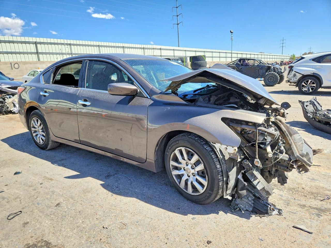 2015 Nissan Altima 2.5 S Угольный vin: 1N4AL3AP4FN882302