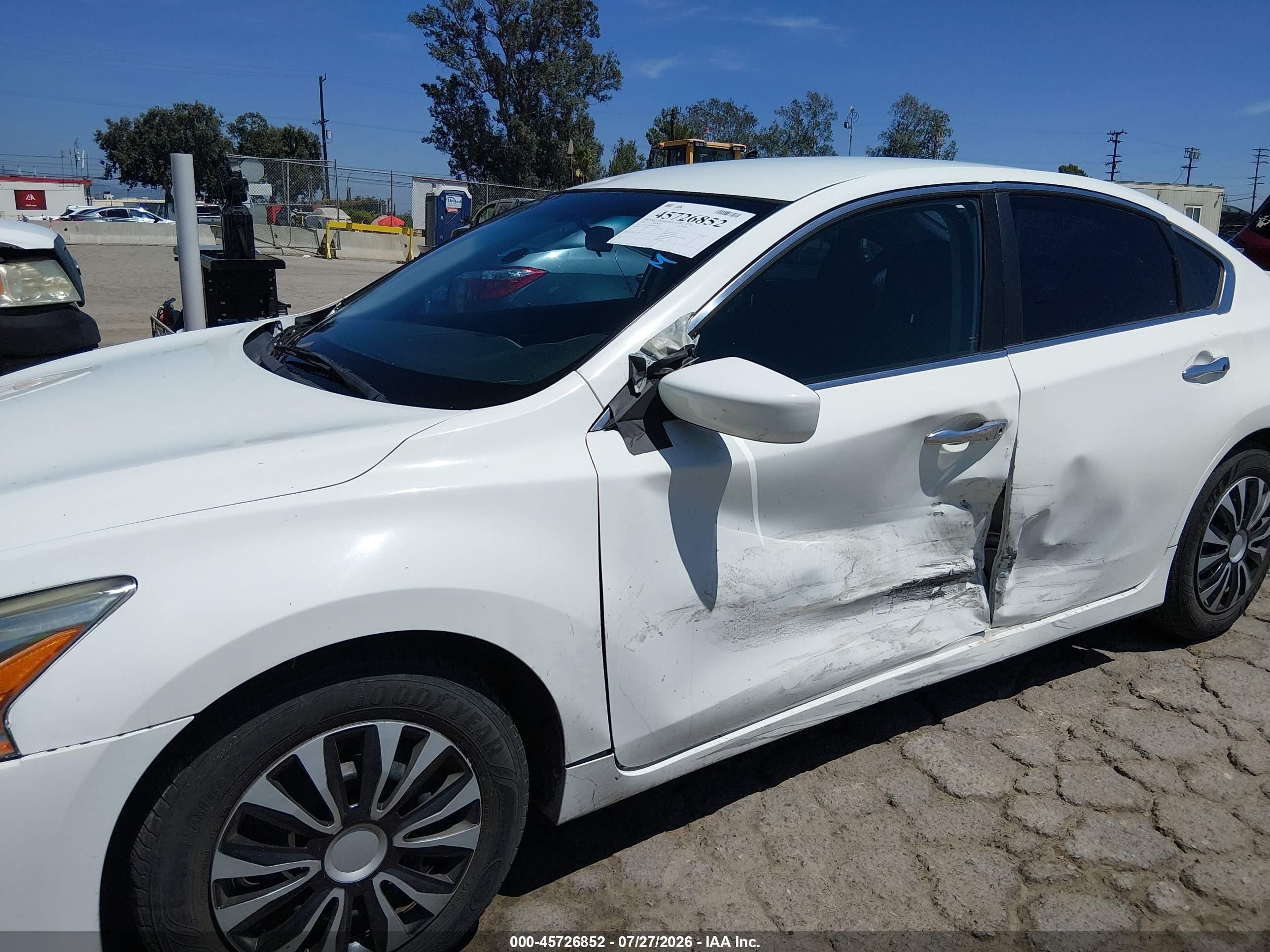 2015 Nissan Altima 2.5/2.5 S/2.5 Sl/2.5 Sv White vin: 1N4AL3AP4FN891288