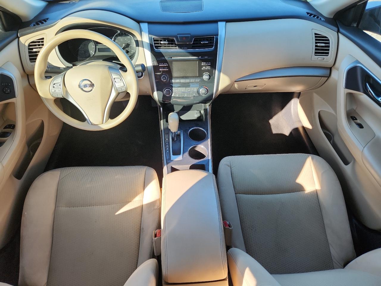 2015 Nissan Altima 2.5 S White vin: 1N4AL3AP4FN899052