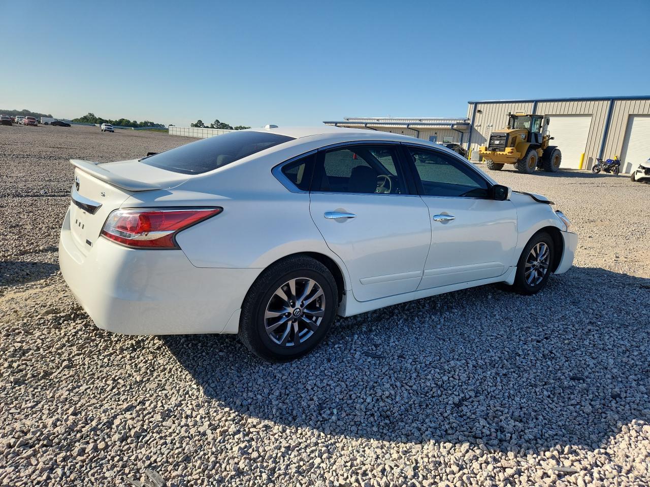 2015 Nissan Altima 2.5 S White vin: 1N4AL3AP4FN899052