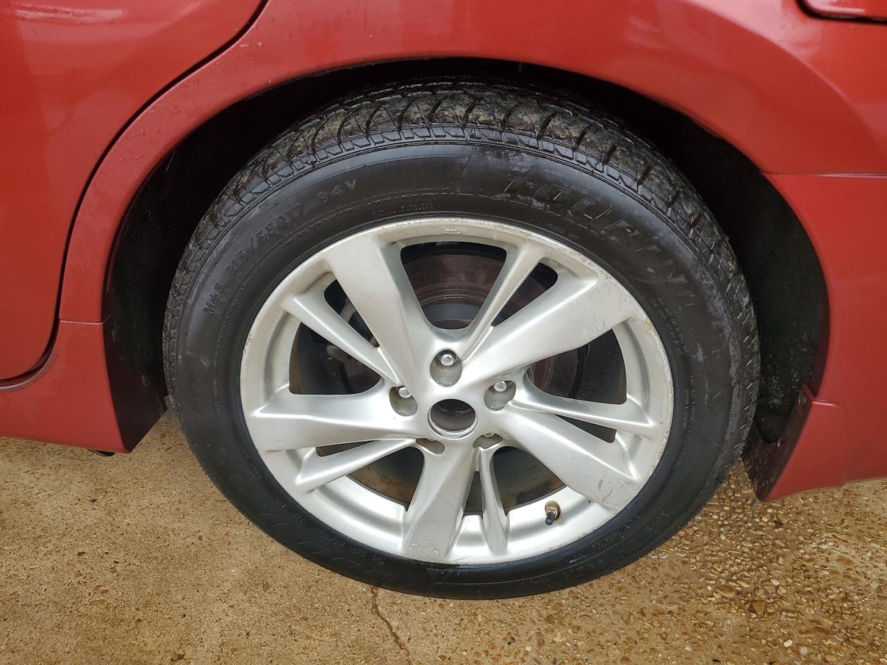 2015 Nissan Altima 2.5 Sl Red vin: 1N4AL3AP4FN900877 Damage: Left Rear Wheel, Curb Rash, > 12 Inches