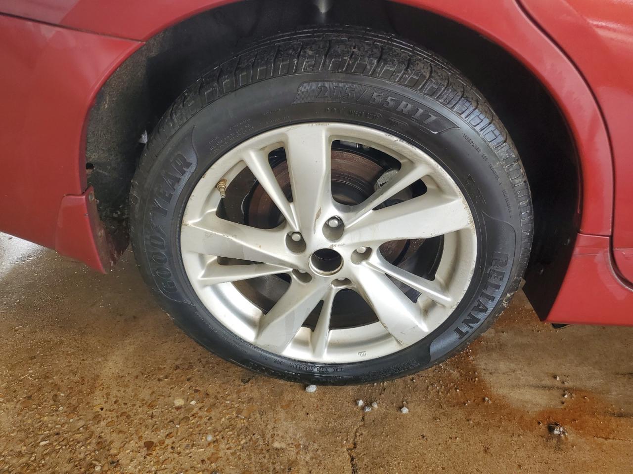 2015 Nissan Altima 2.5 Sl Red vin: 1N4AL3AP4FN900877 Damage: Right Rear Wheel, Curb Rash, > 12 Inches