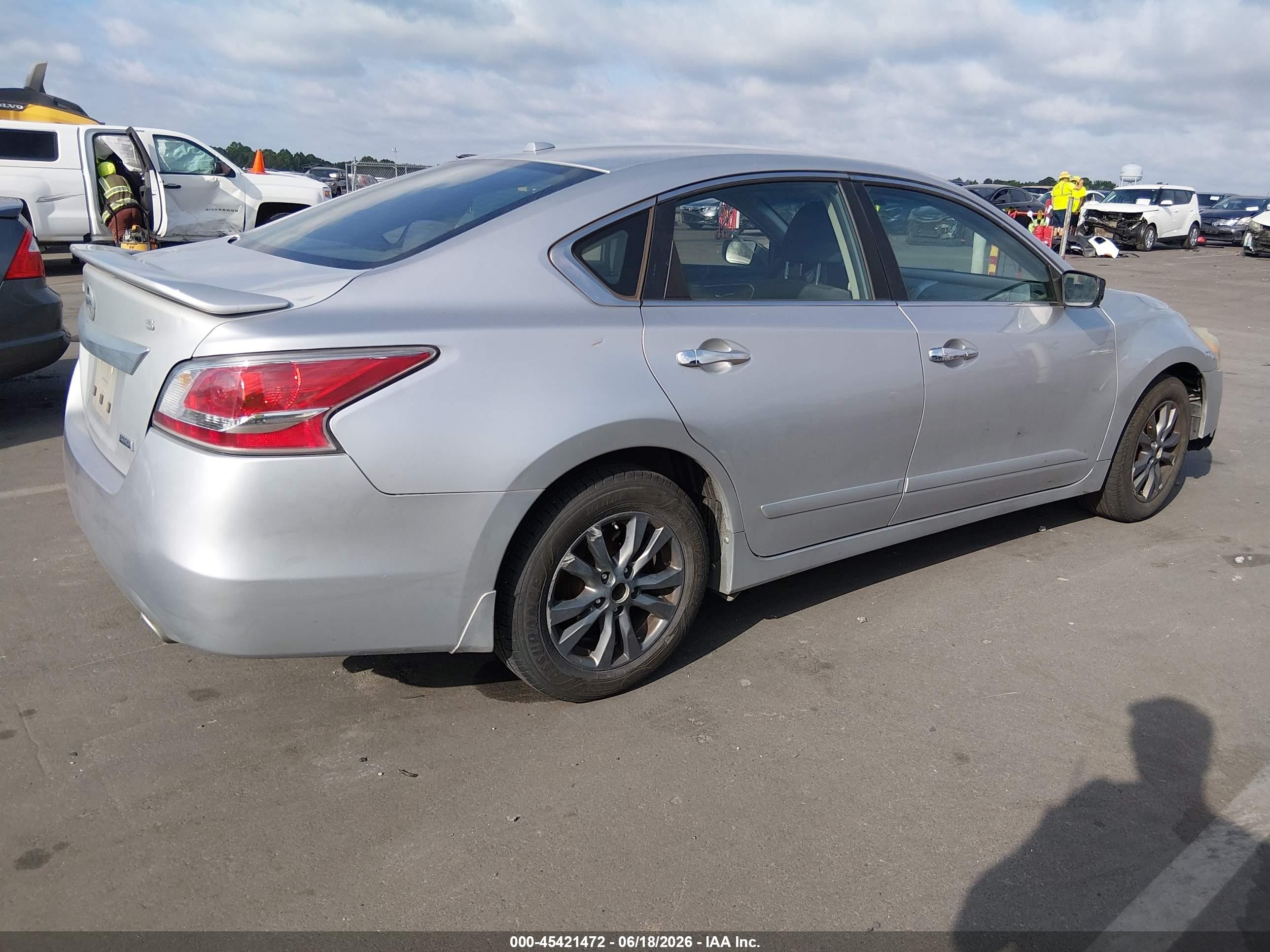 2015 Nissan Altima 2.5 S Silver vin: 1N4AL3AP4FN902600