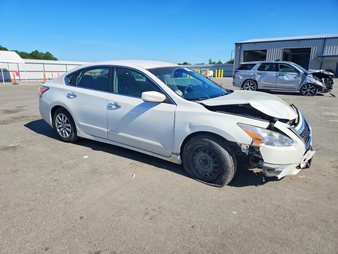 2015 Nissan Altima Белый vin: 1N4AL3AP4FN910468