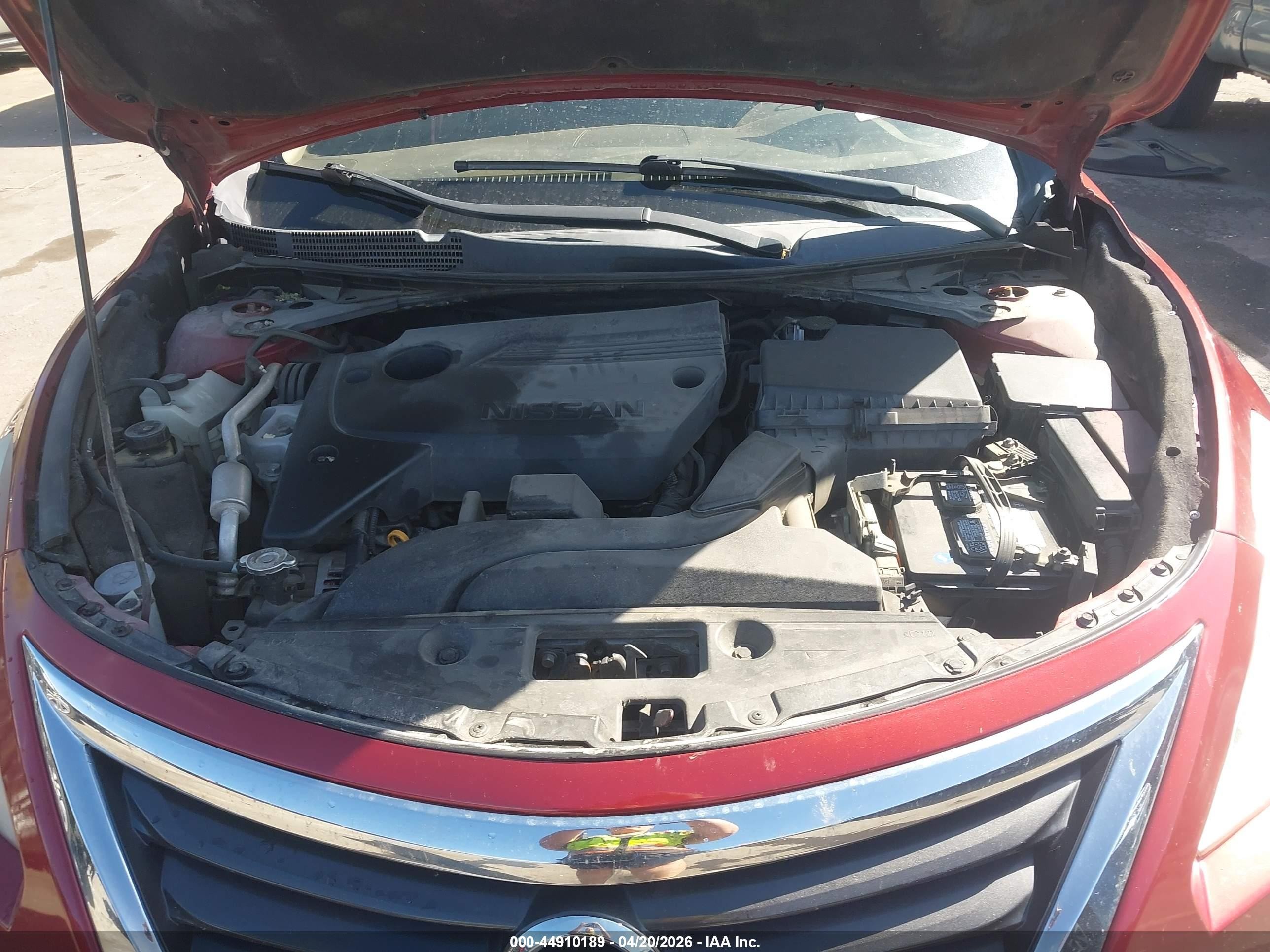 2015 Nissan Altima 2.5 S Red vin: 1N4AL3AP4FN918117