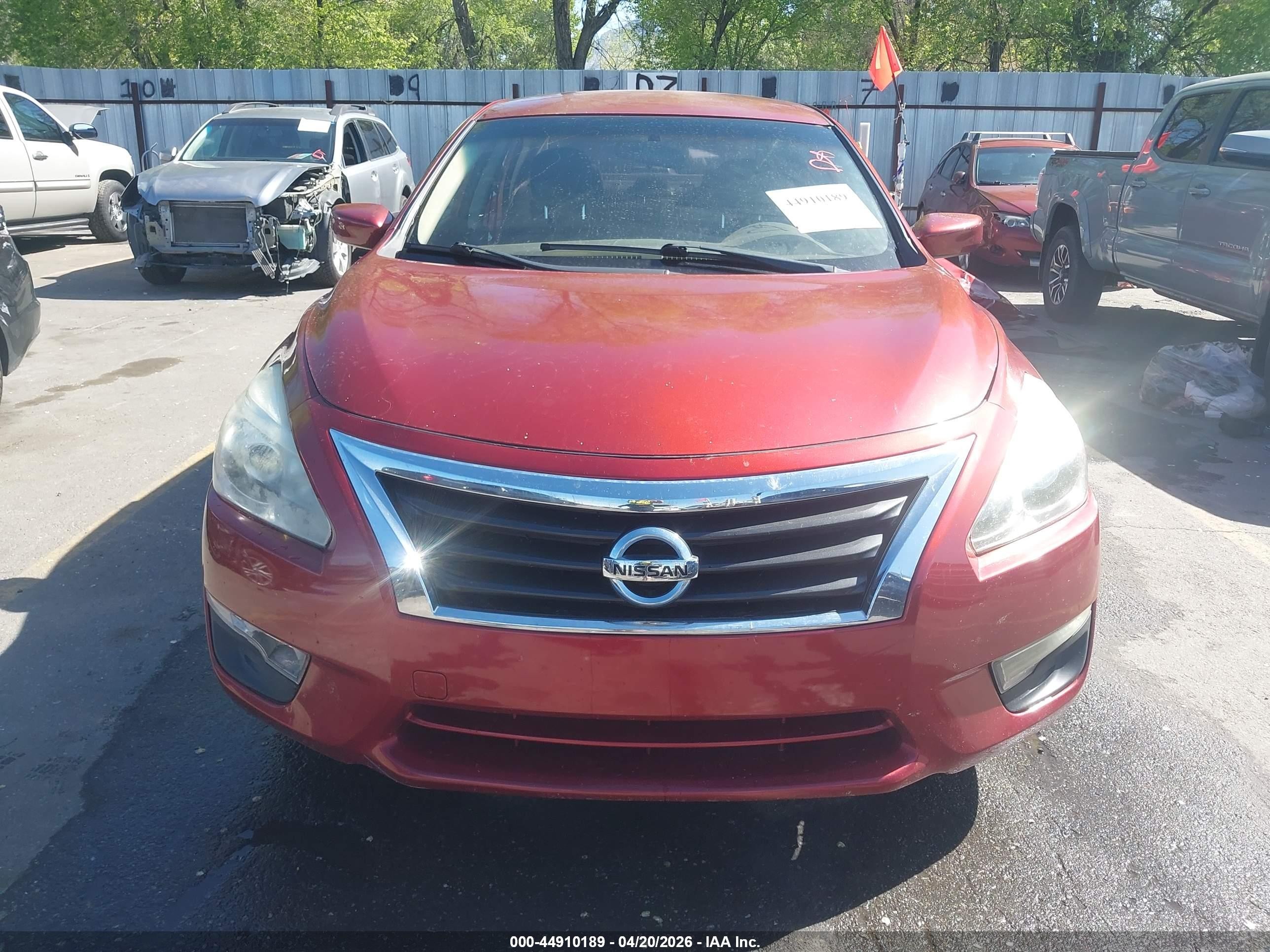 2015 Nissan Altima 2.5 S Red vin: 1N4AL3AP4FN918117