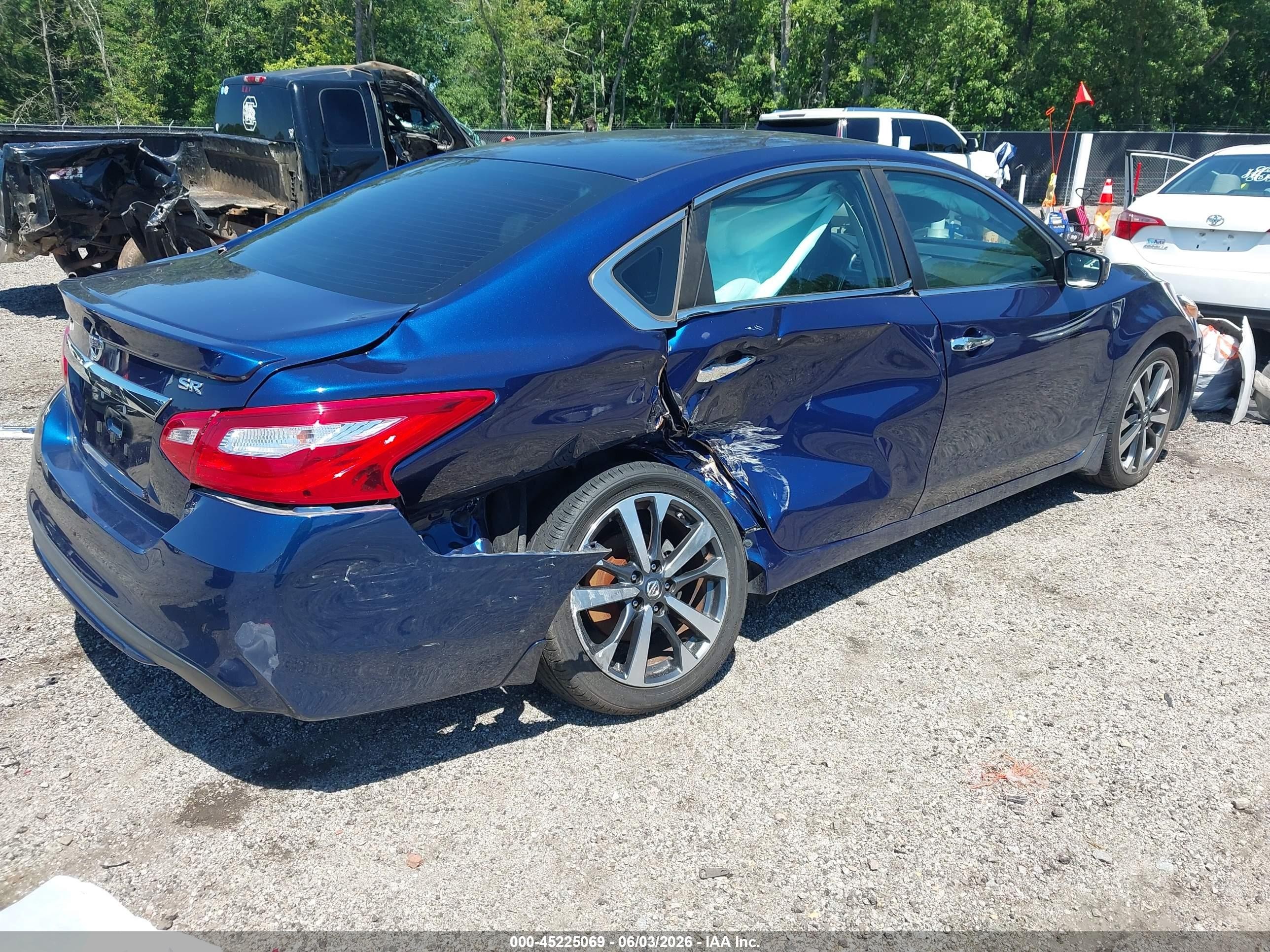 2016 Nissan Altima 2.5 Sr Blue vin: 1N4AL3AP4GC220703