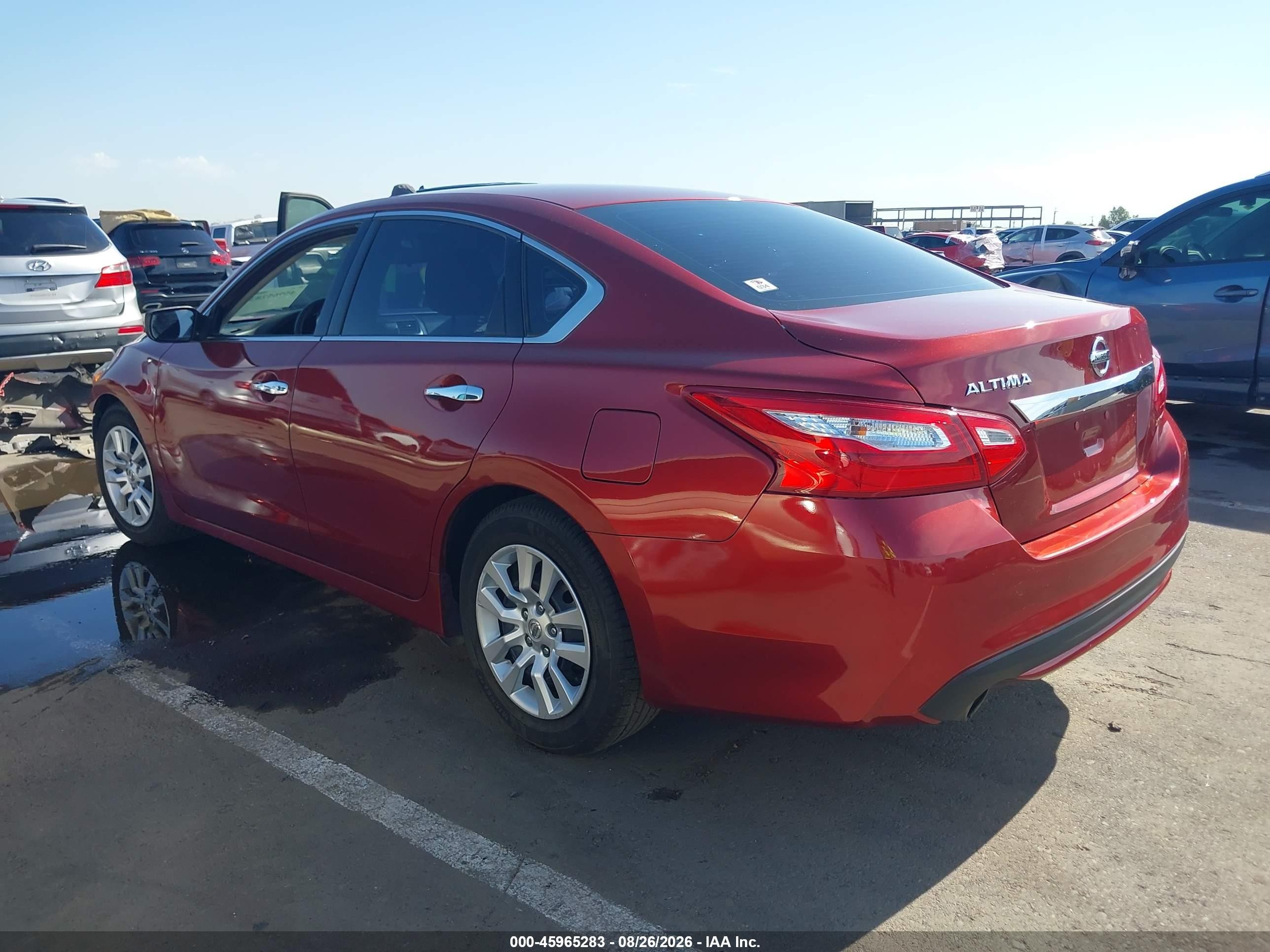 2016 Nissan Altima 2.5 S Red vin: 1N4AL3AP4GN356866