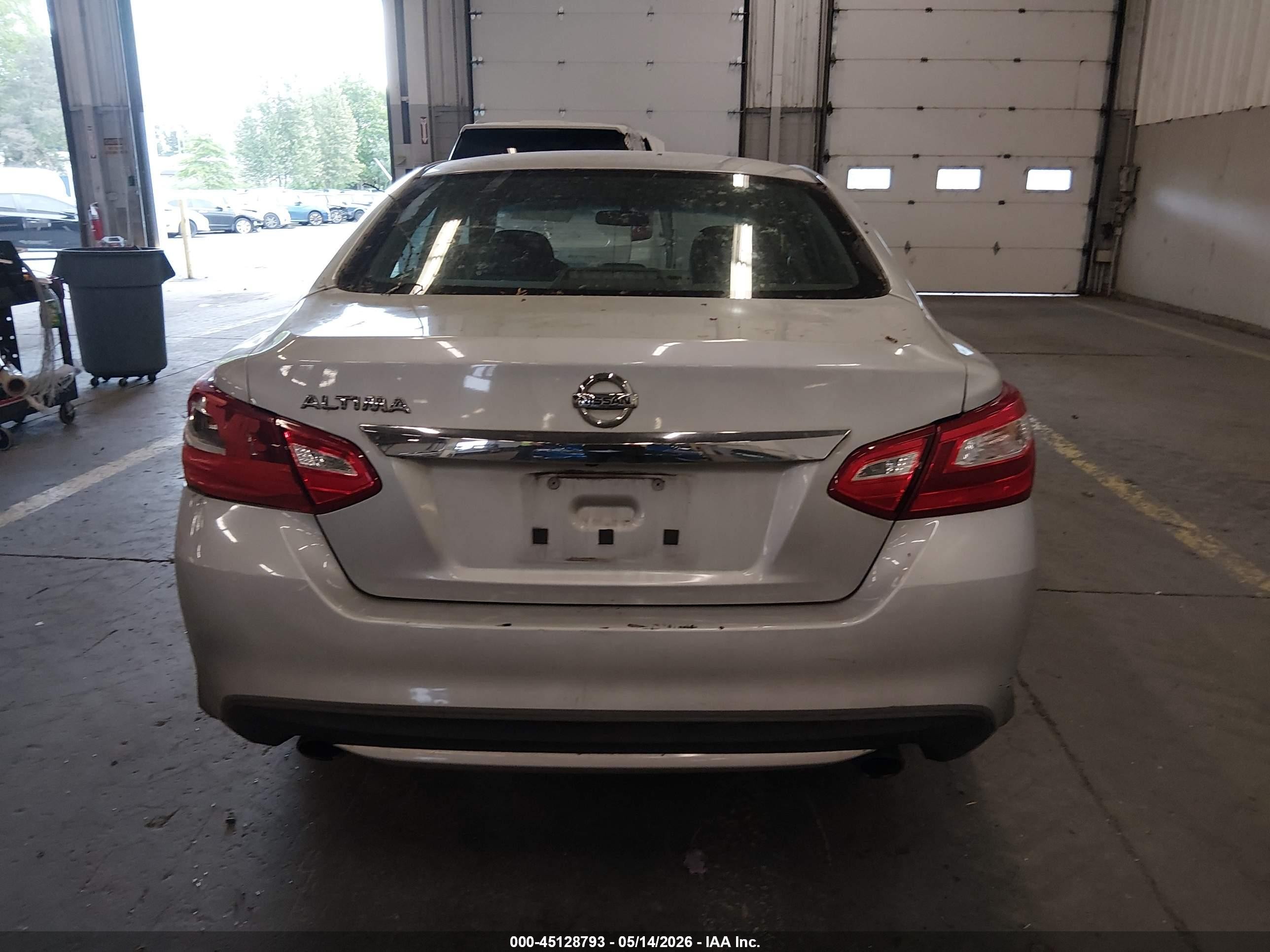 2016 Nissan Altima 2.5/2.5 S/2.5 Sl/2.5 Sr/2.5 Sv Silver vin: 1N4AL3AP4GN376874