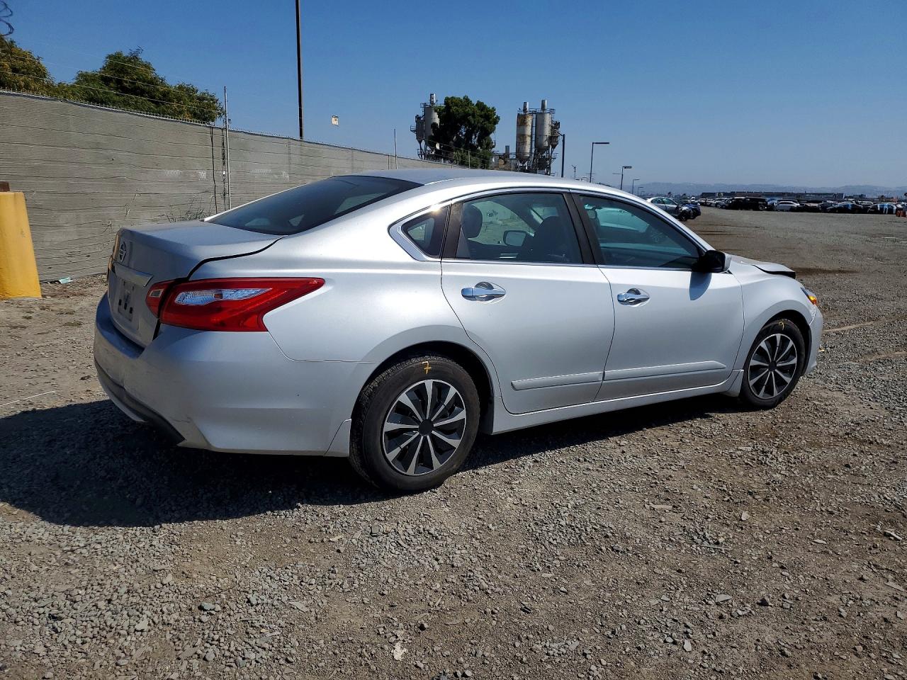2016 Nissan Altima 2.5 S Silver vin: 1N4AL3AP4GN389480