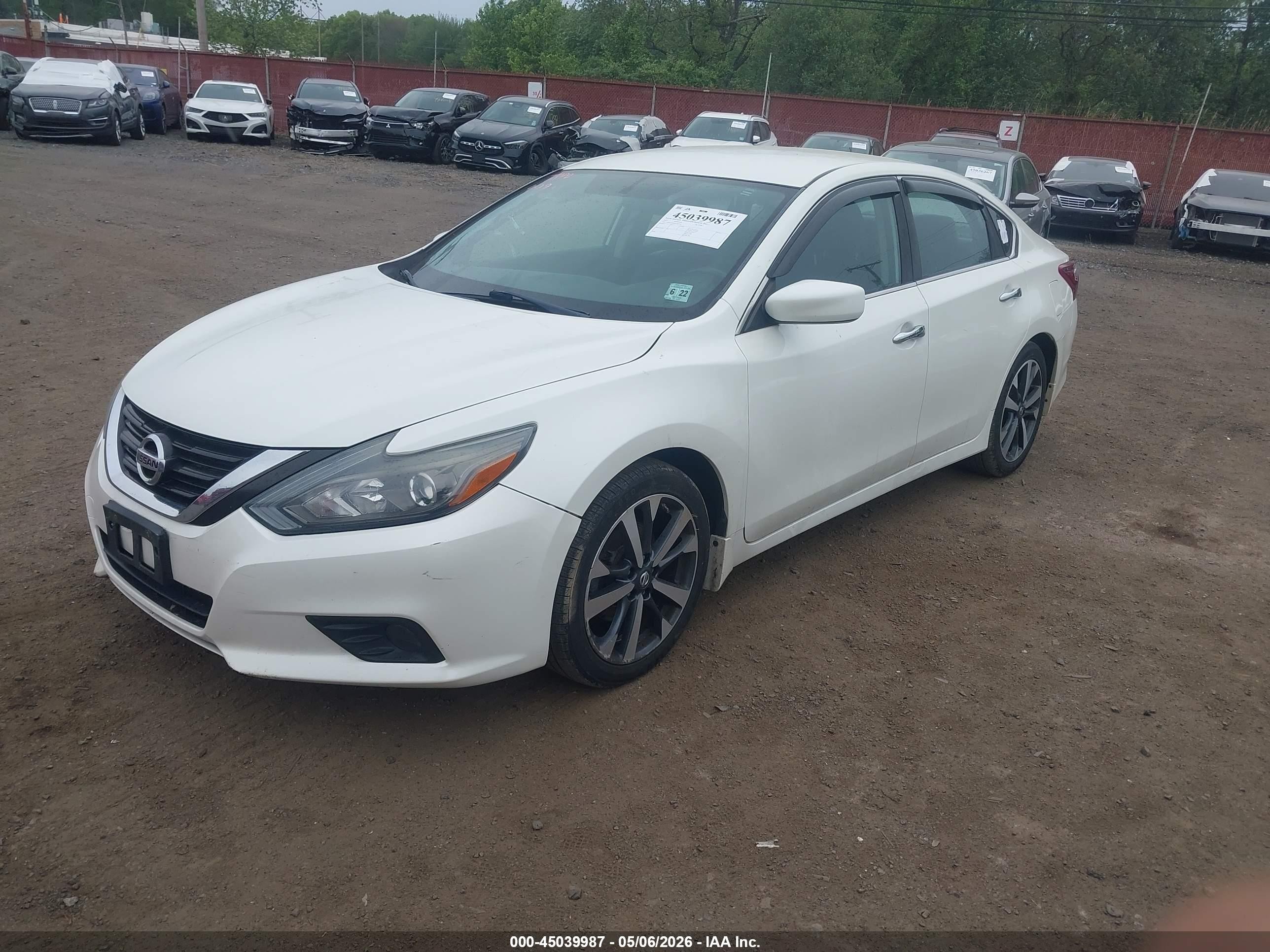 2017 Nissan Altima 2.5 Sr White vin: 1N4AL3AP4HC265724