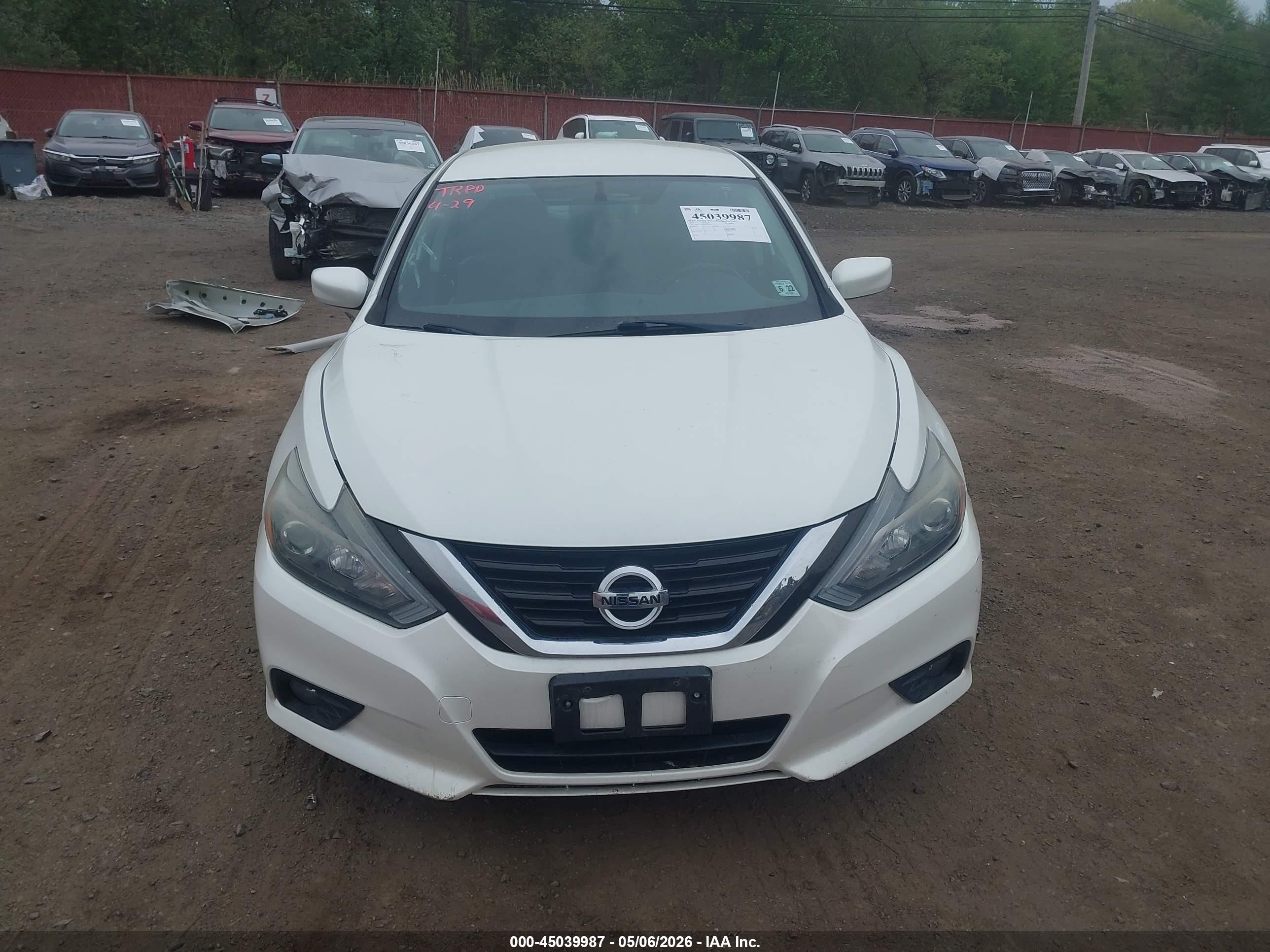 2017 Nissan Altima 2.5 Sr White vin: 1N4AL3AP4HC265724