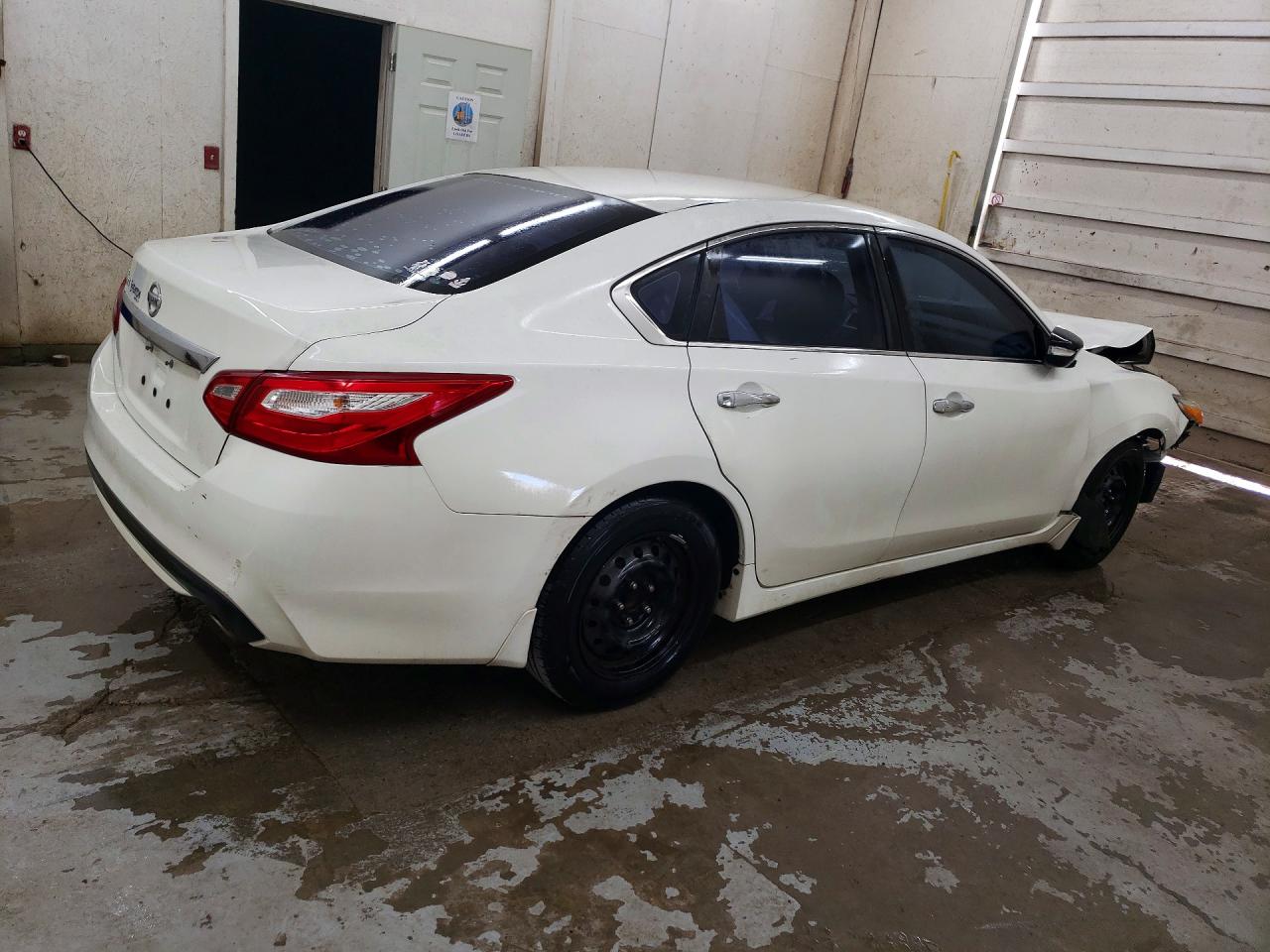 2017 Nissan Altima 2.5 S White vin: 1N4AL3AP4HC481122